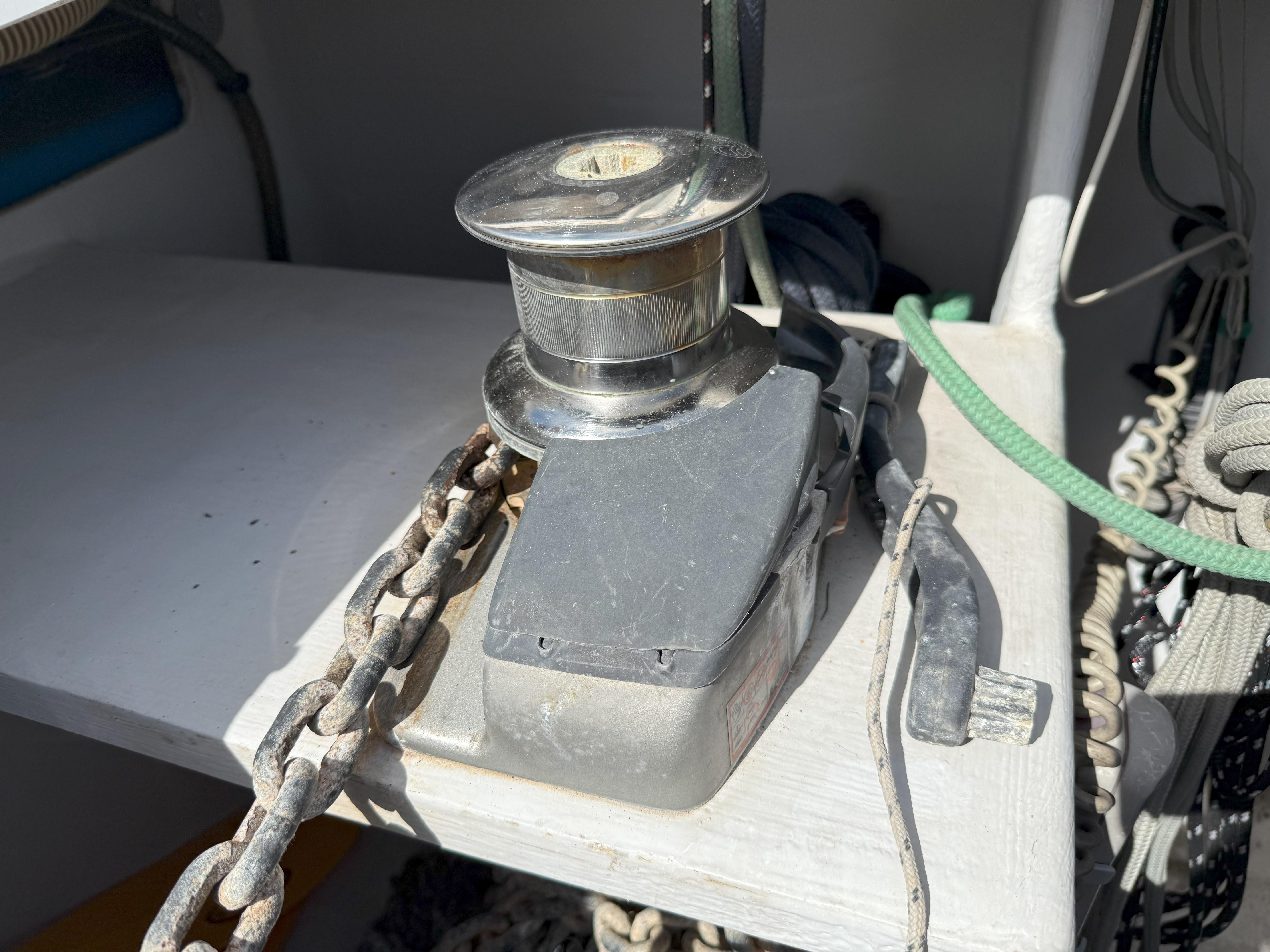Fountaine Pajot-Mahe 36 Evolution  Owners Version 2014-Brake Aweigh SC-US-9725074 | Thumbnail