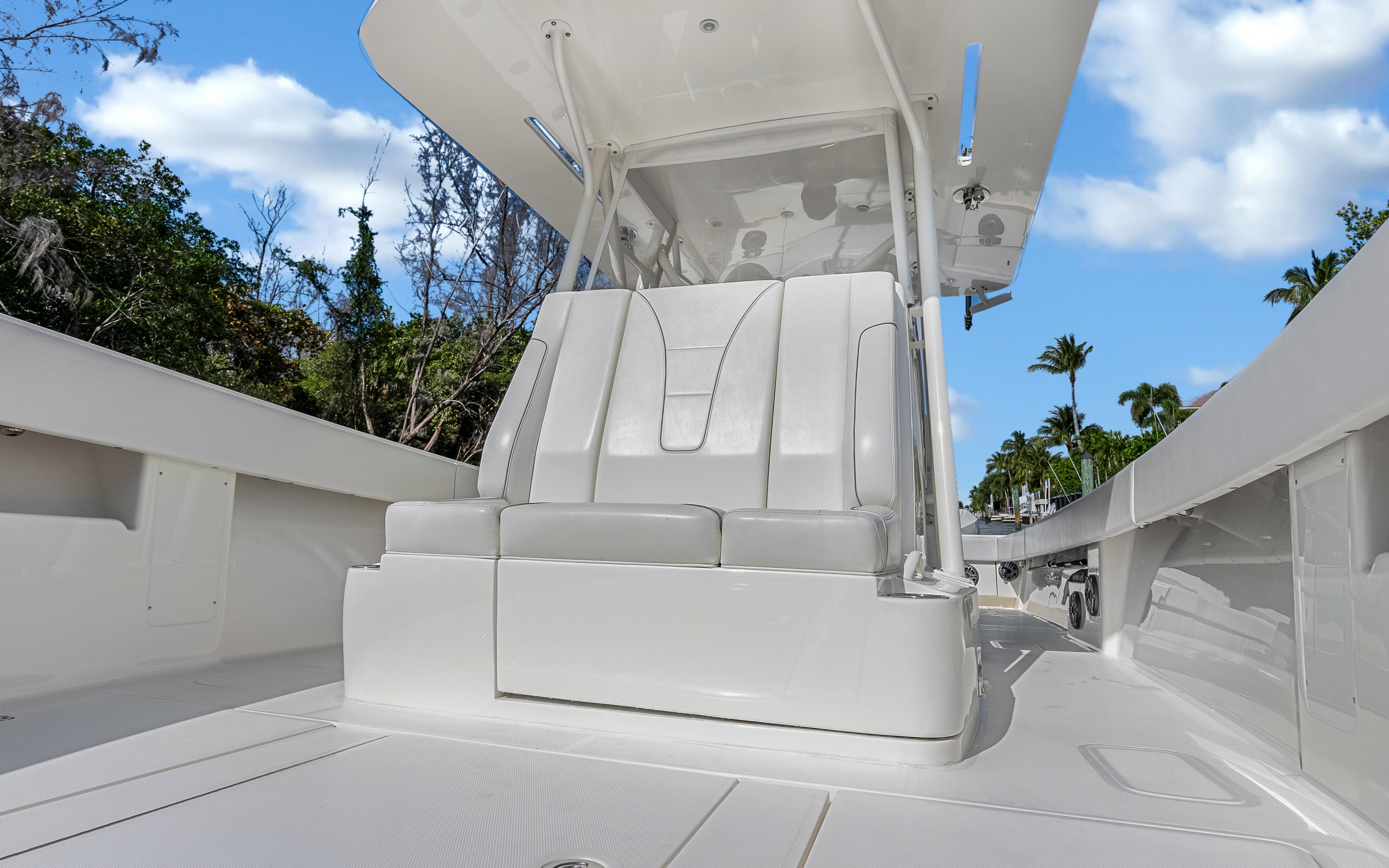 2019-seavee-390z-power-9755075-20250411073627293-1_XLARGE