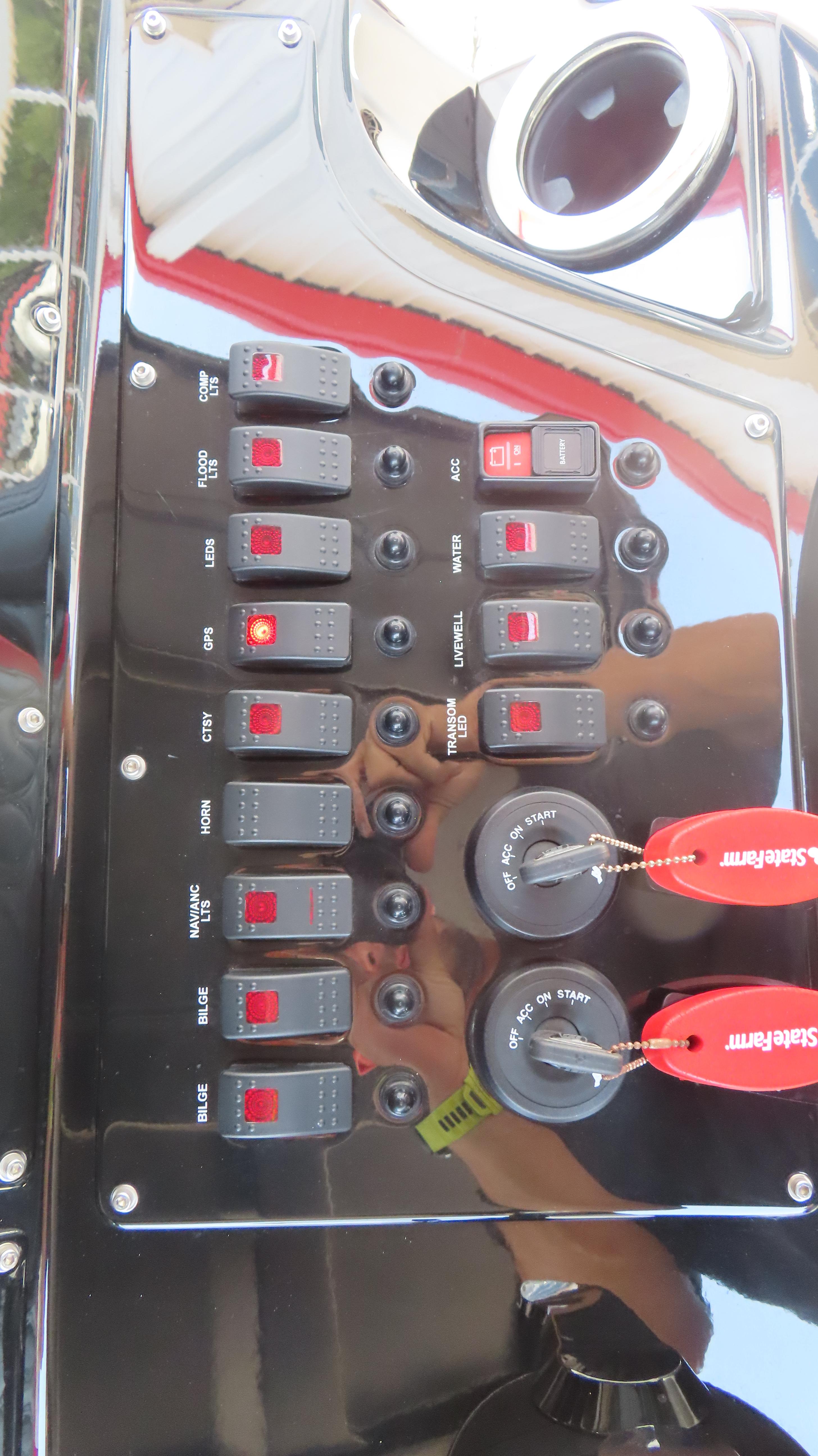 2018-sunsation-32-ccx-power-9835077-20250611073252144-1_XLARGE