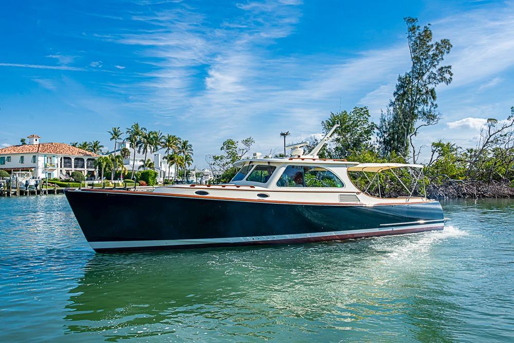 2002 Hinckley Talaria 40