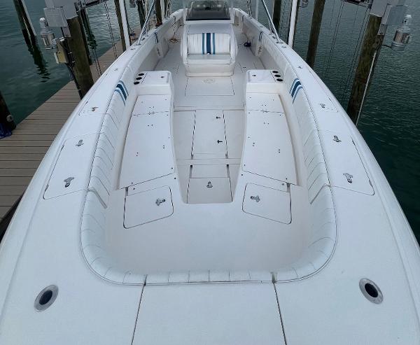 40' Intrepid, Listing Number 100913968, - Photo No. 7