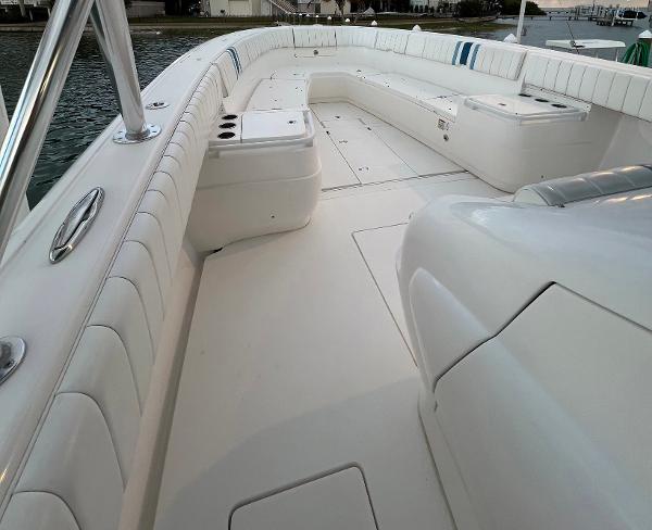 40' Intrepid, Listing Number 100913968, - Photo No. 16
