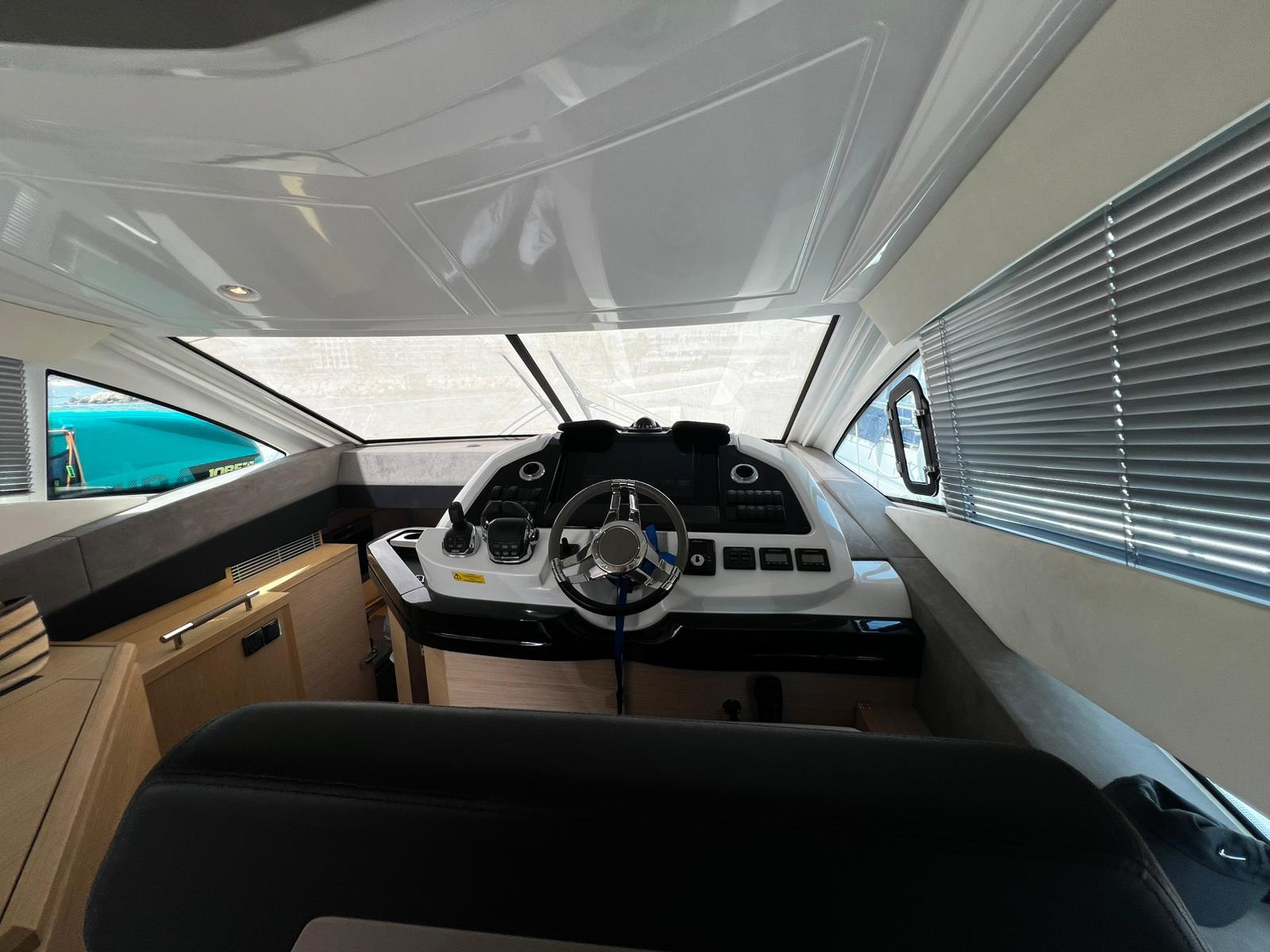 Yacht Photos Pics