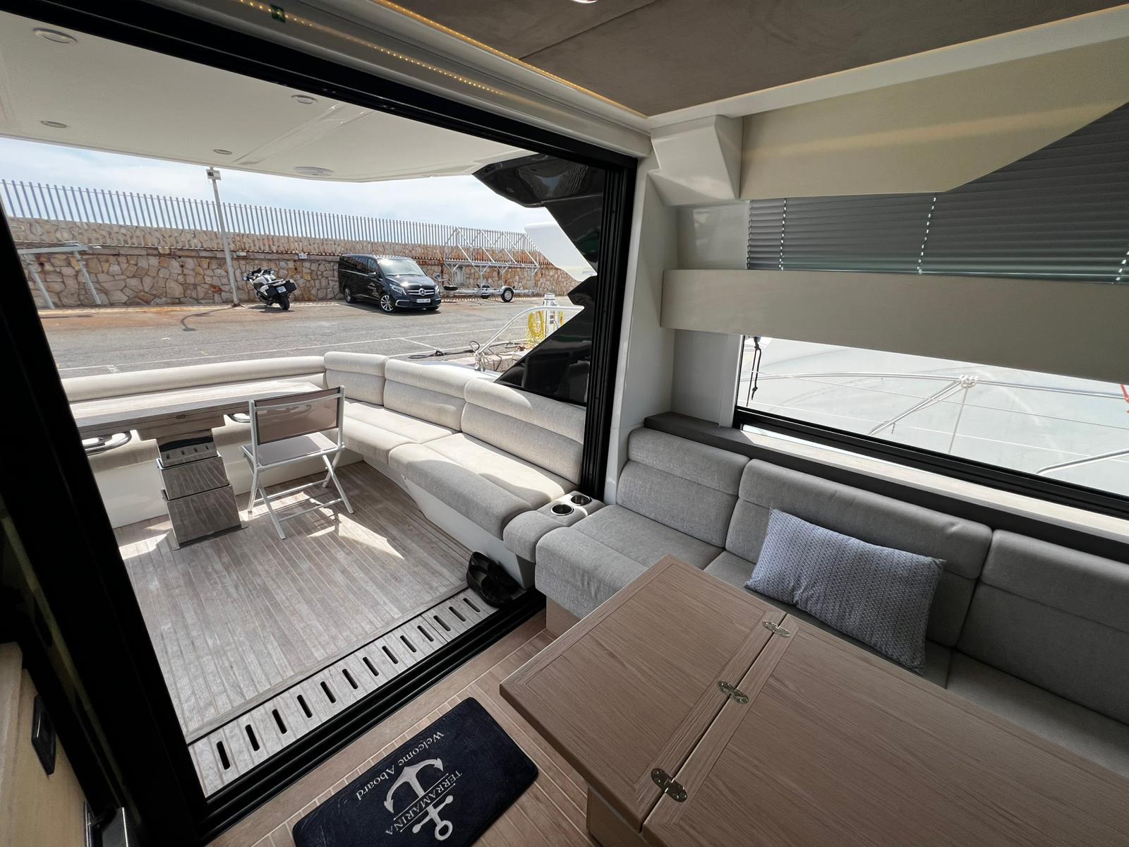 Yacht Photos Pics
