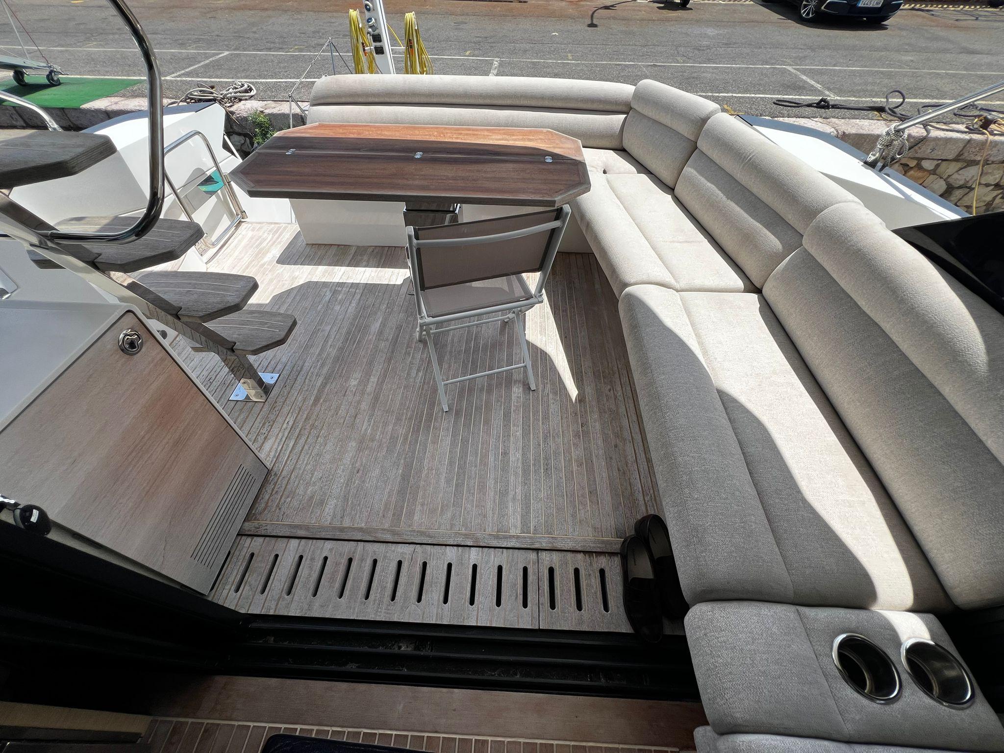 Yacht Photos Pics