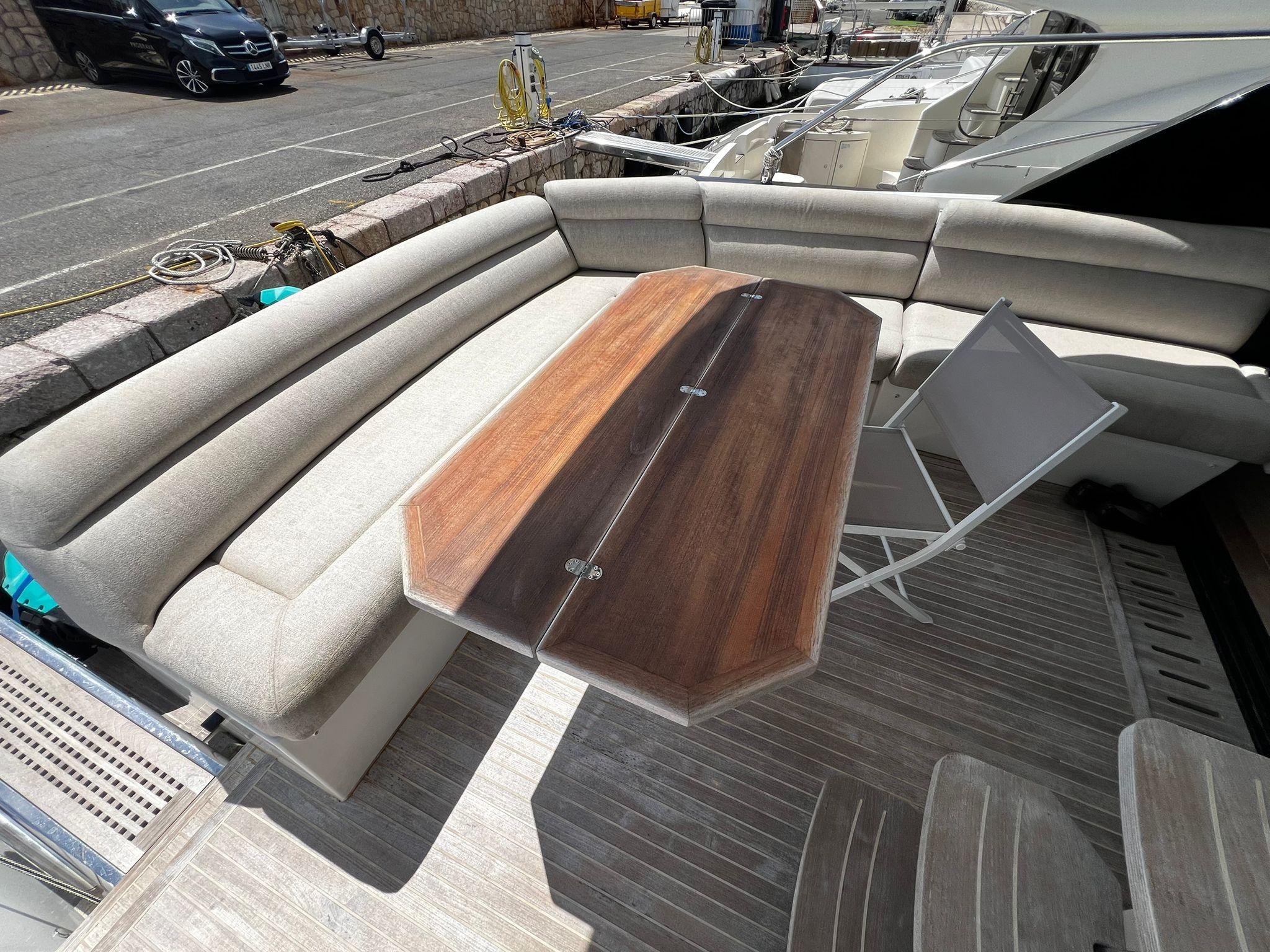 Yacht Photos Pics