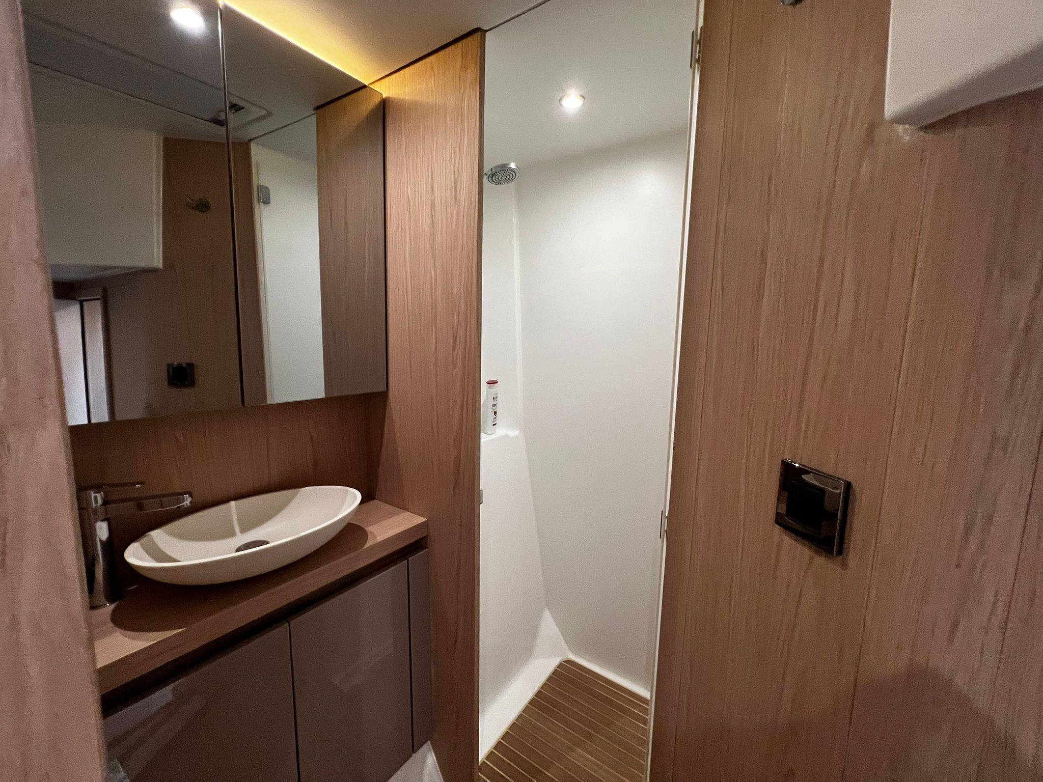 Yacht Photos Pics