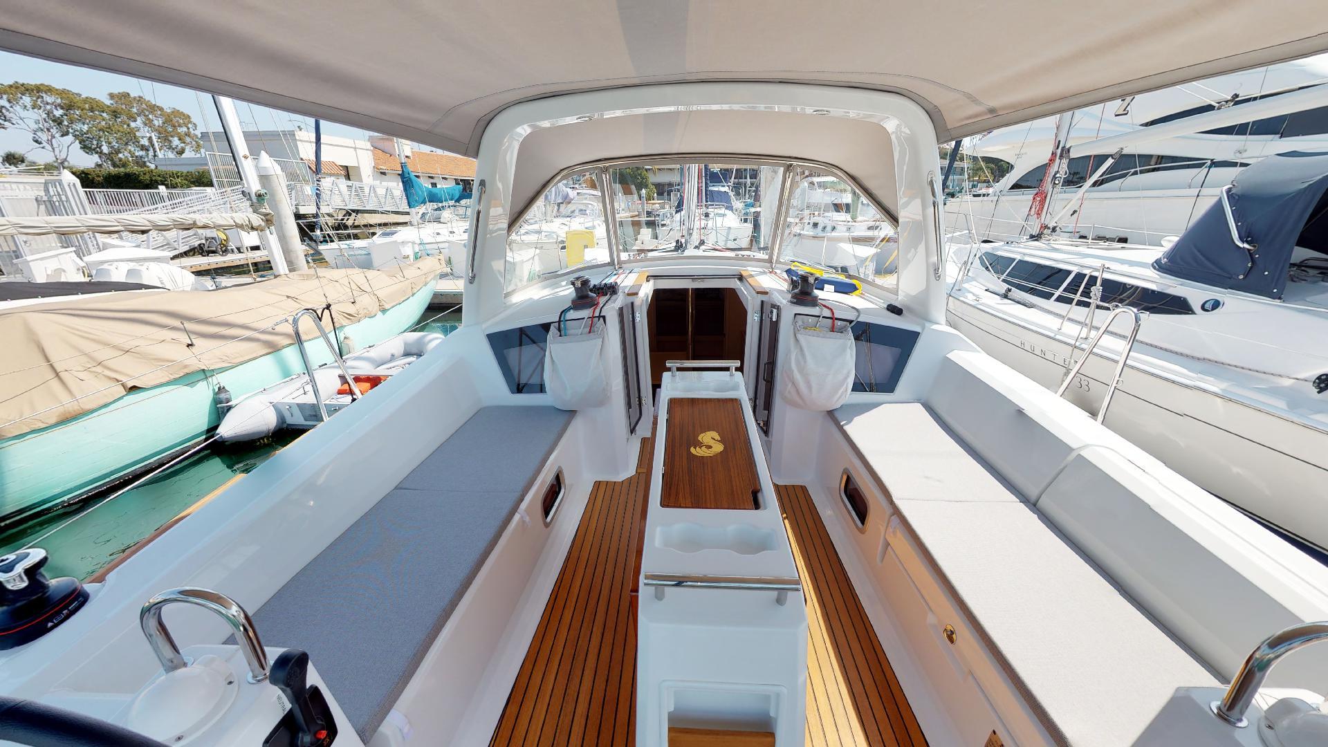 38′ Beneteau 2019 Yacht for Sale