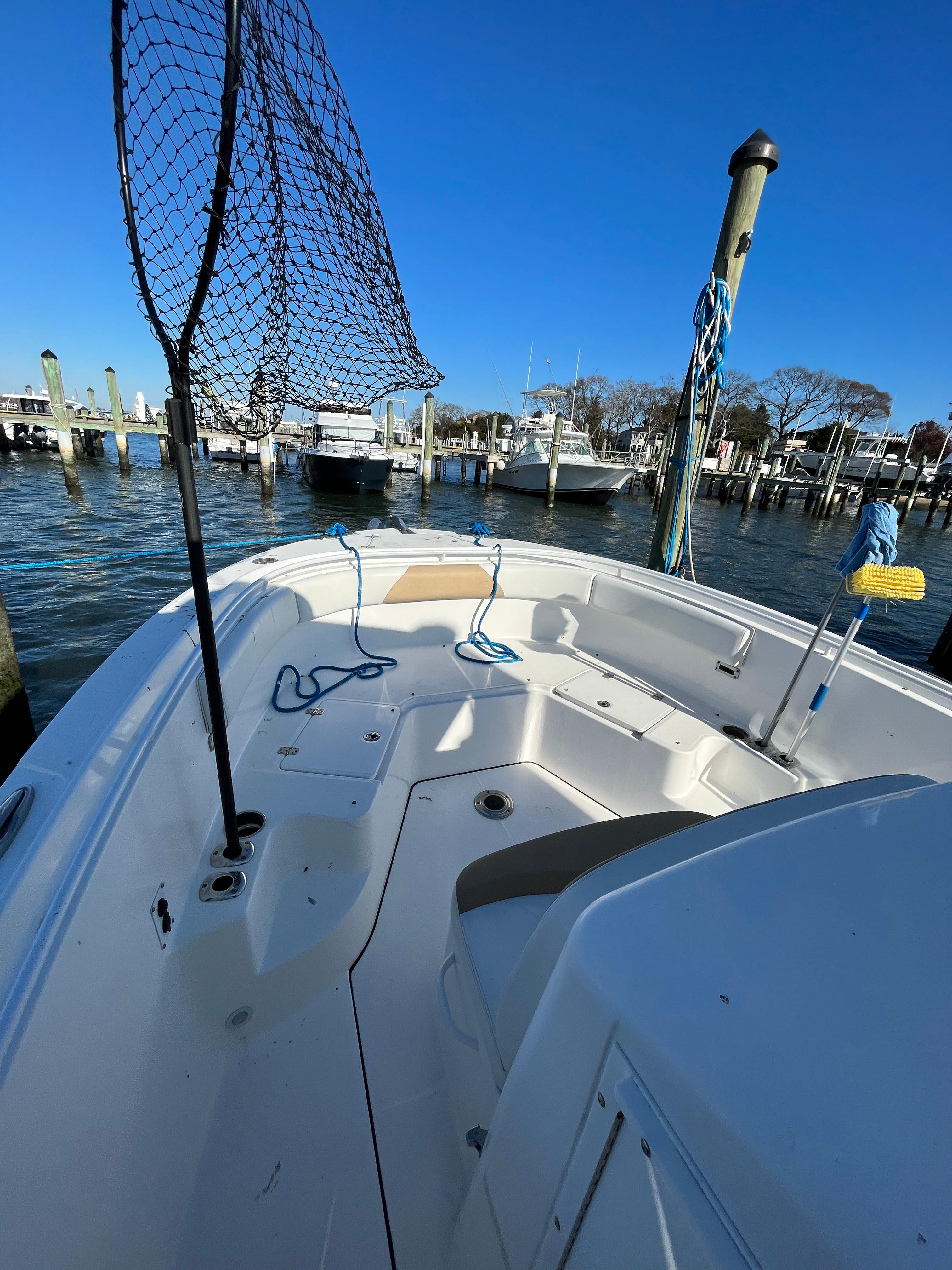 2022-edgewater-285cc-power-9705084-20250305083941362-1_XLARGE