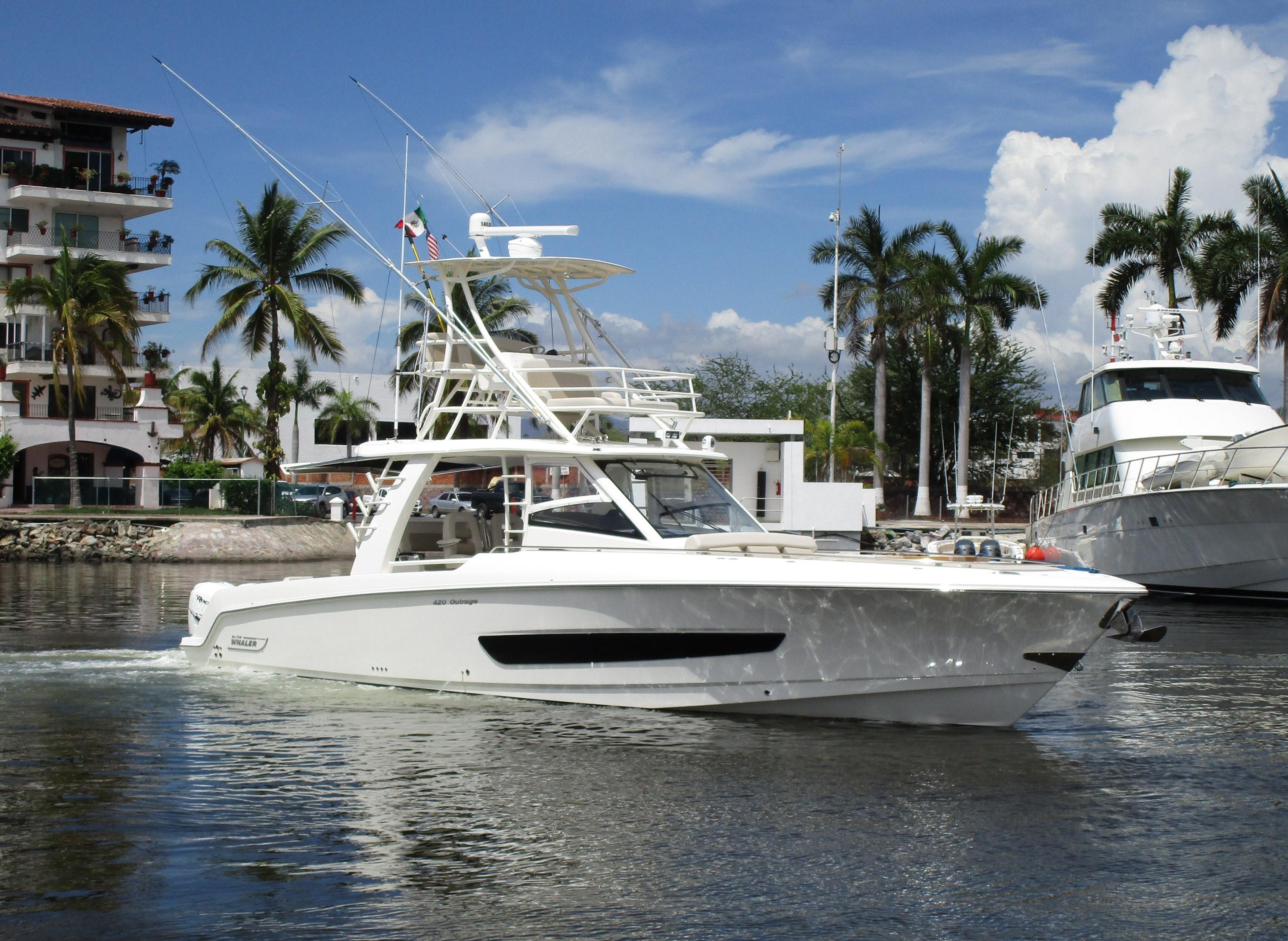 Boston Whaler 420 Outrage Yacht for Sale 42 Boston Whaler Yachts