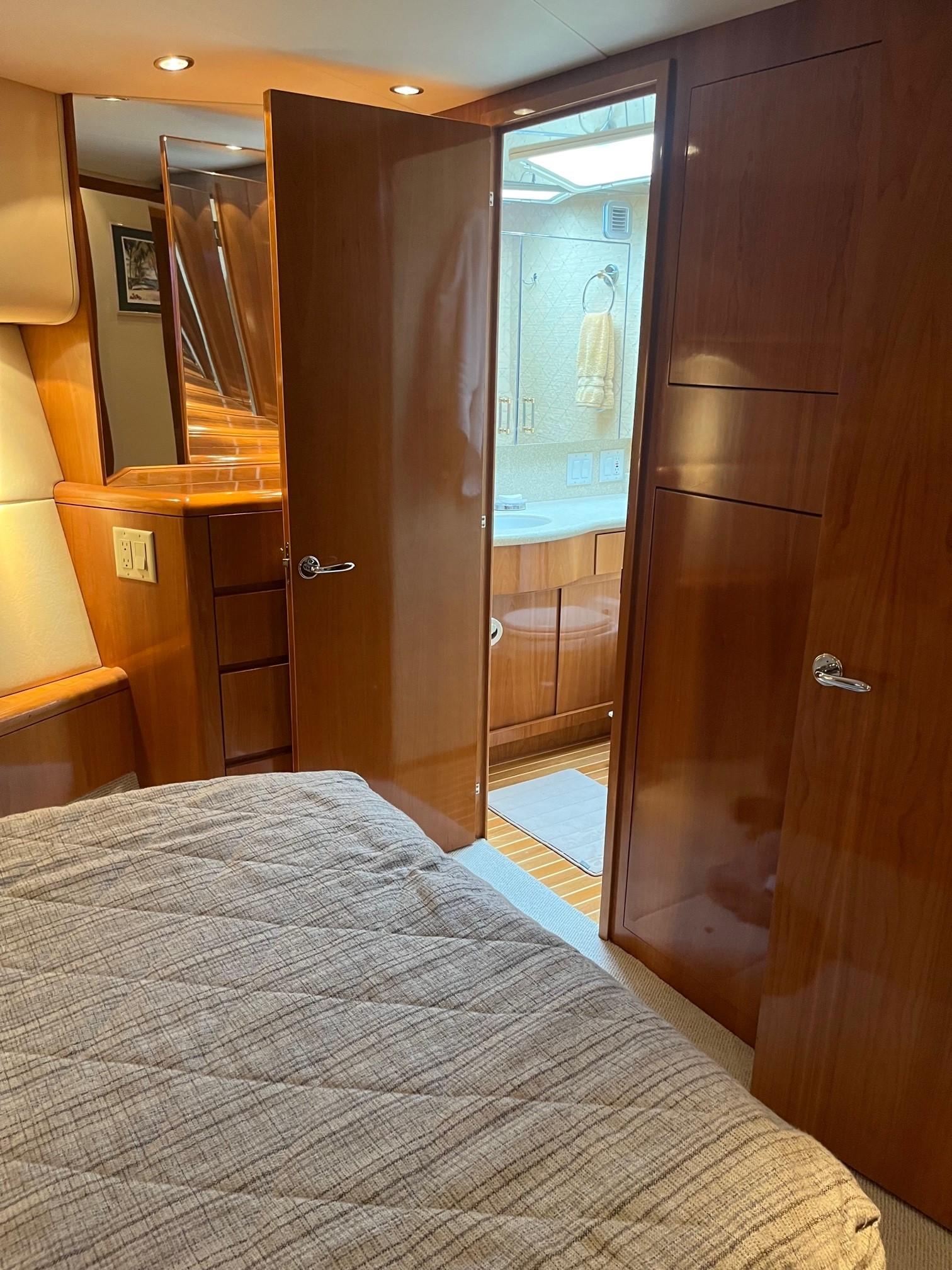 Master Stateroom to Head