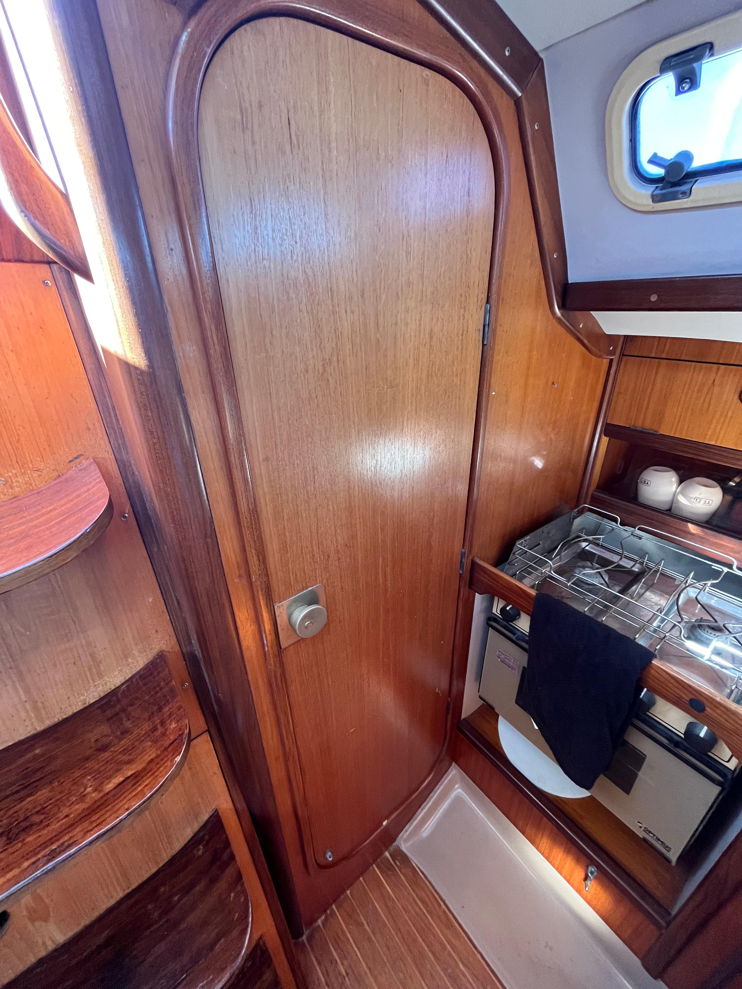 Image [27] of 1988 Beneteau 345 First