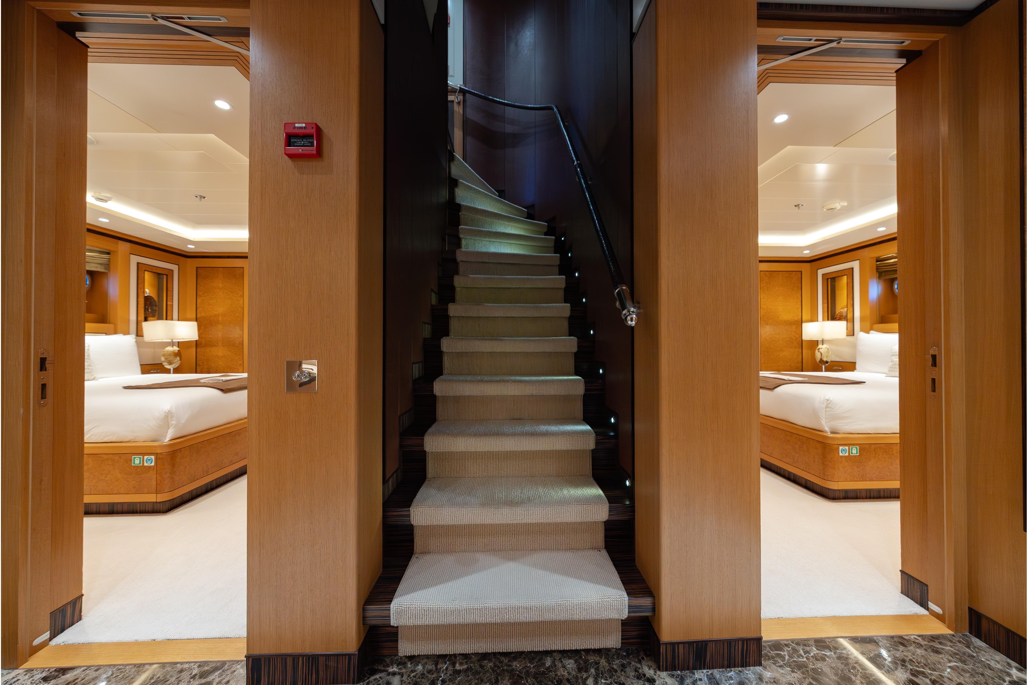 Timmerman Expedition Tri-Deck