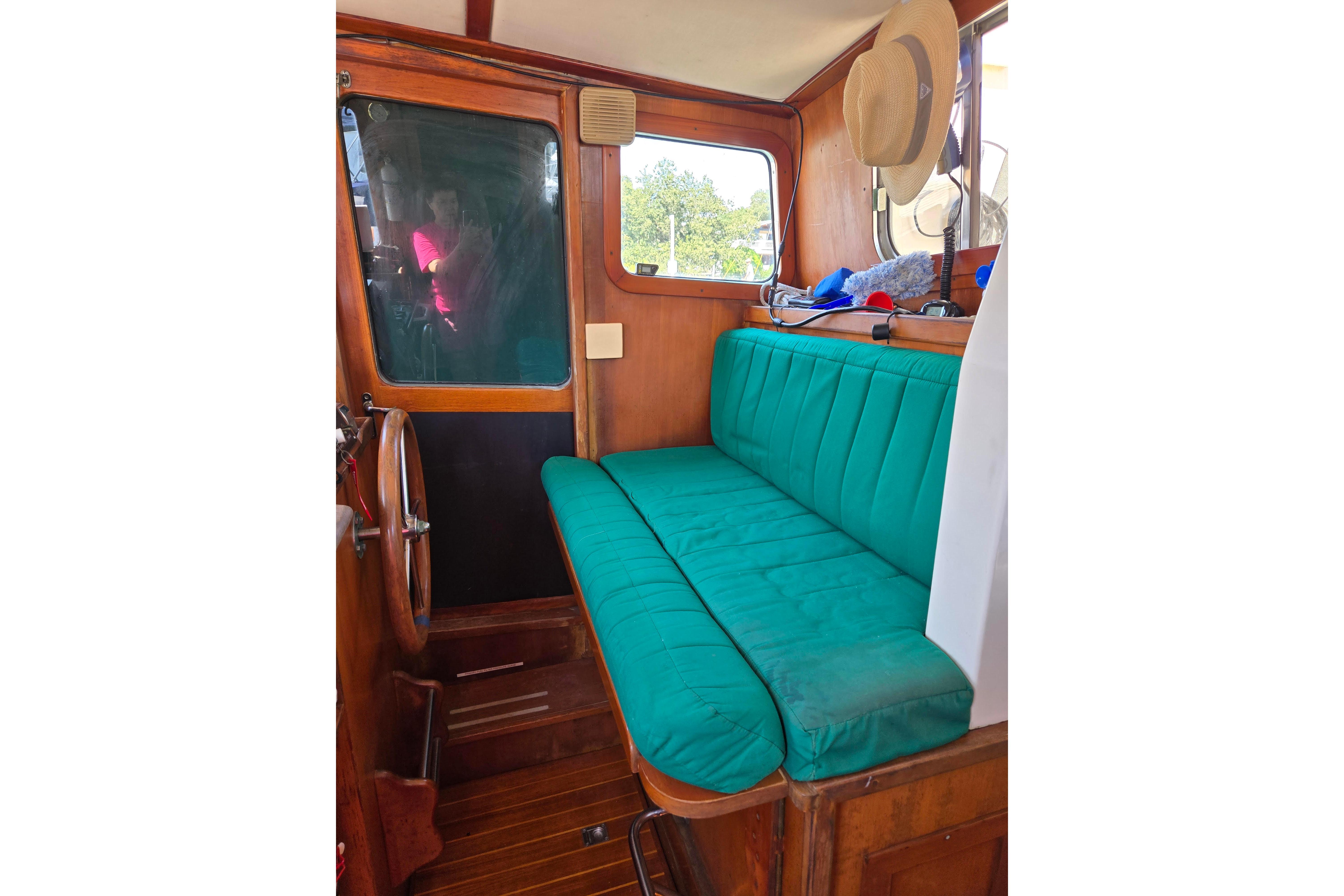 Boat image 18