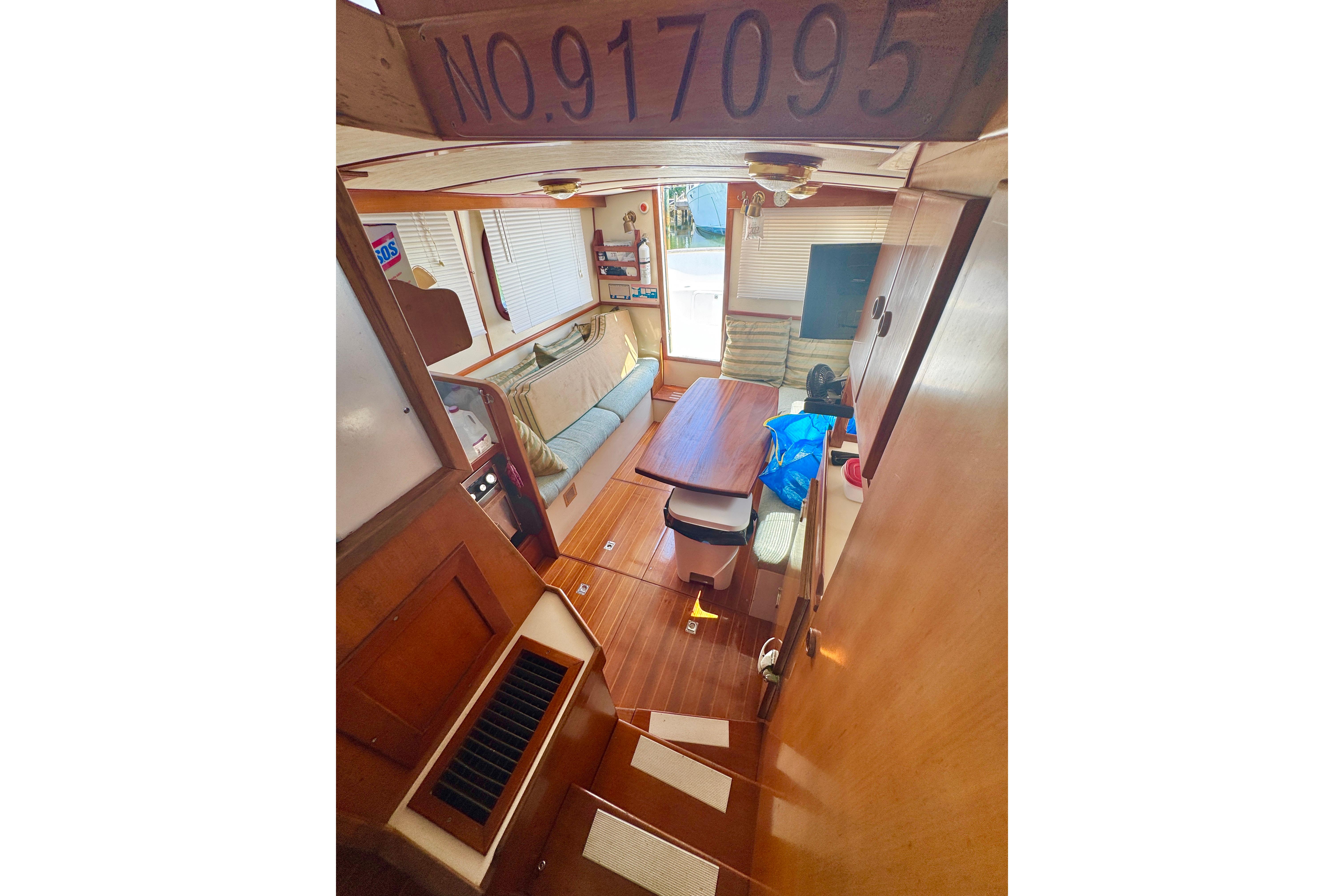 Boat image 10
