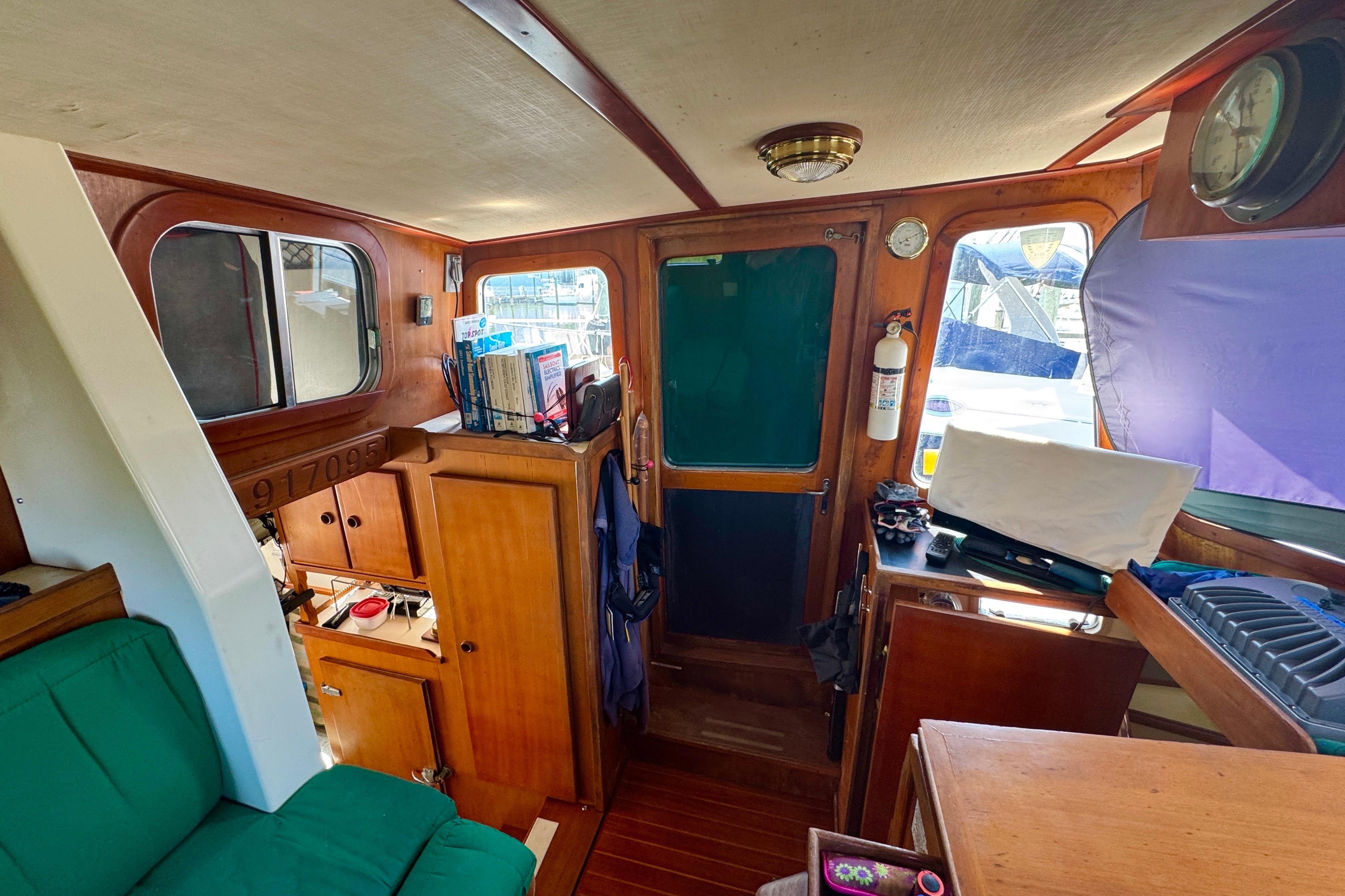 Boat image 17
