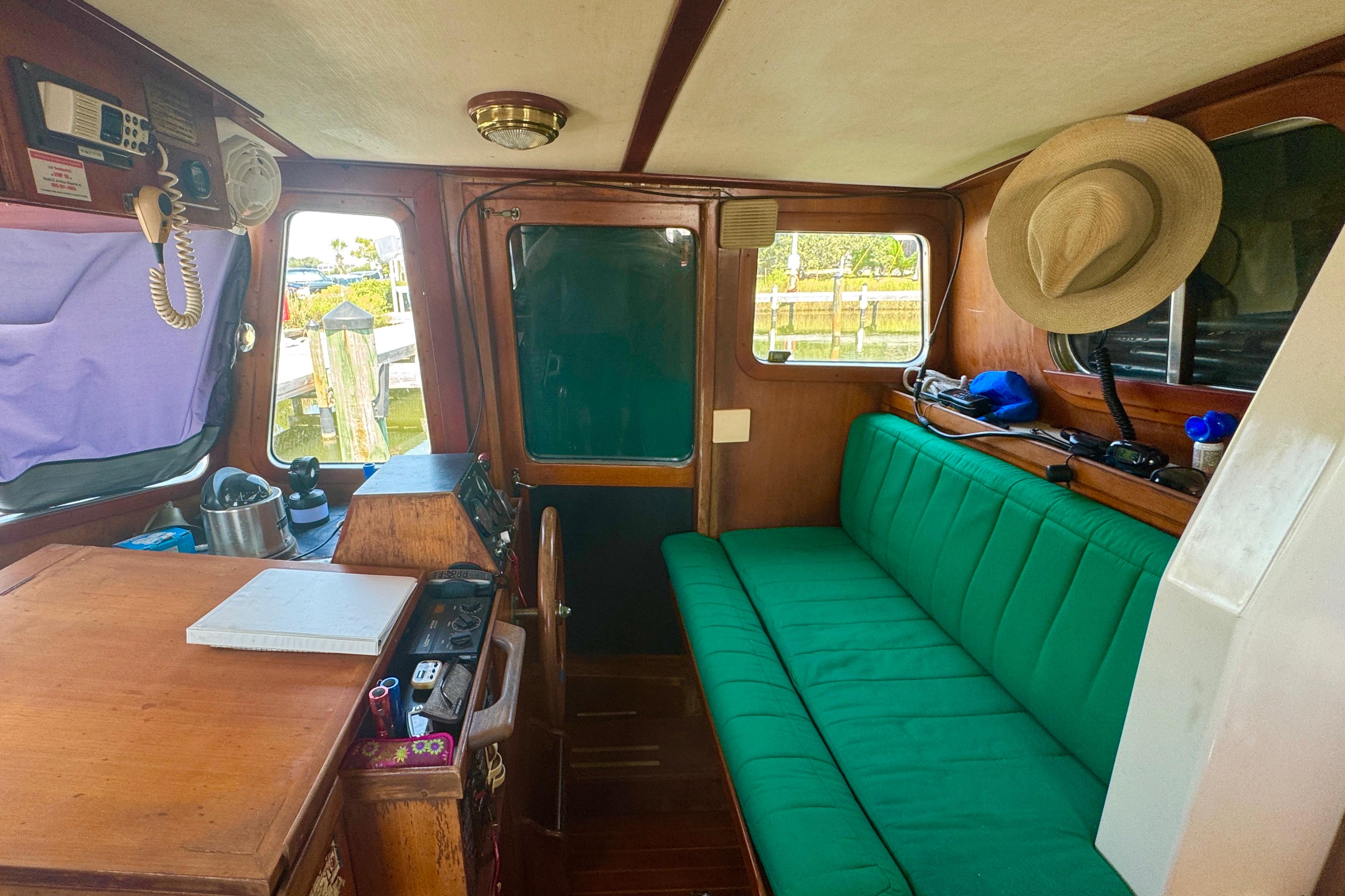 Boat image 19
