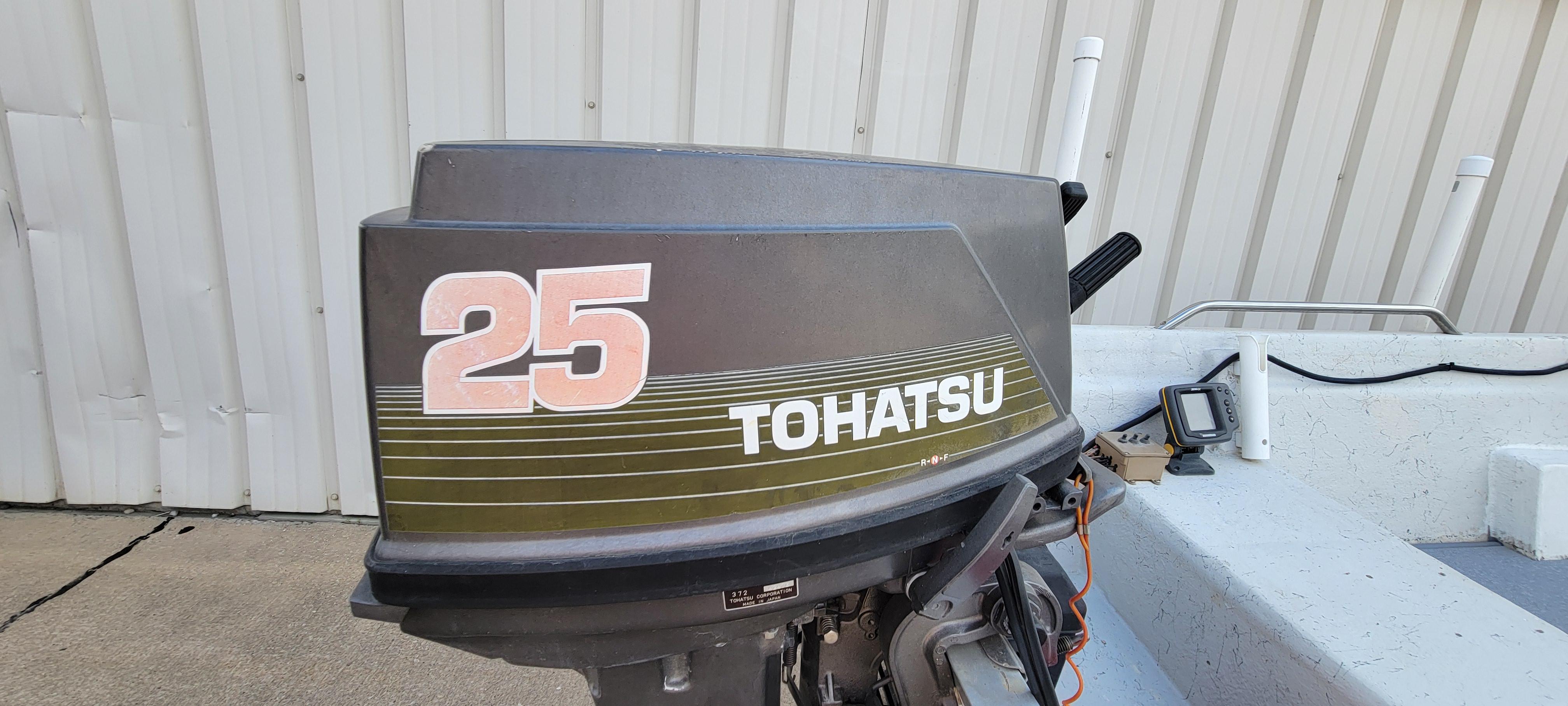 Tohatsu 25 outboard motor on 1996 Tracker Pro Angler V 16 boat.