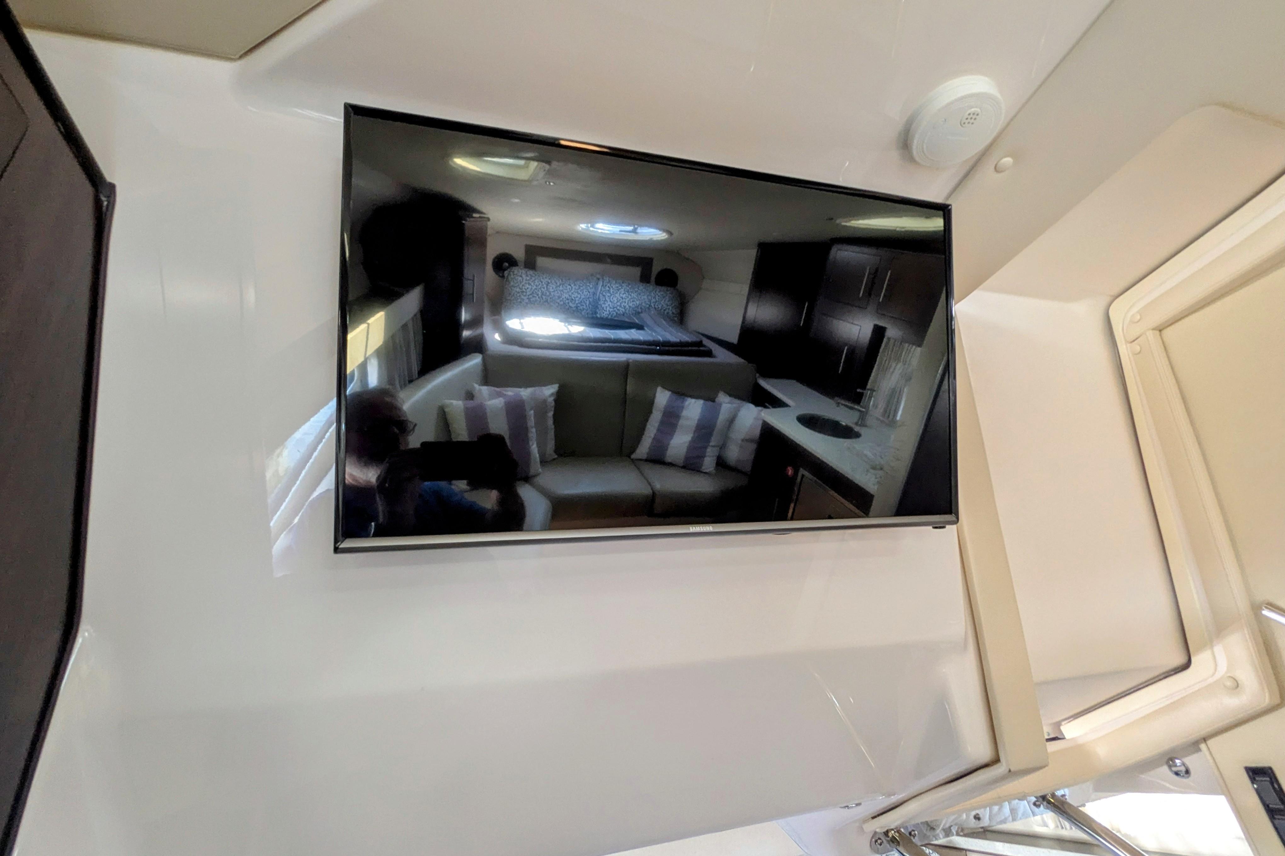2018 Regal 33 XO-29