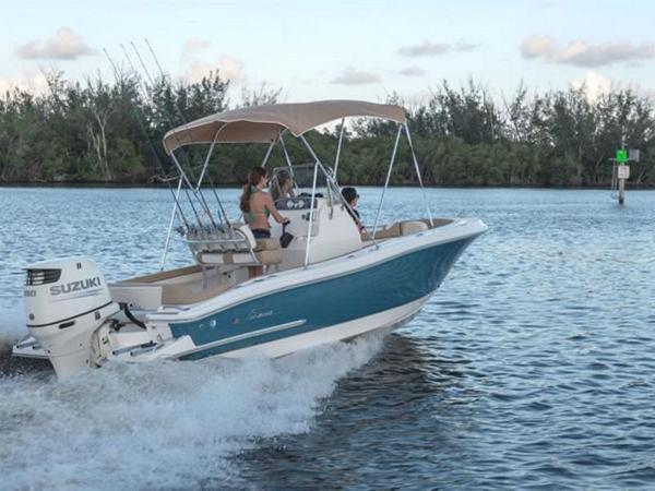 2021 Pioneer boat for sale, model of the boat is ISLANDER 202 & Image # 5 of 5