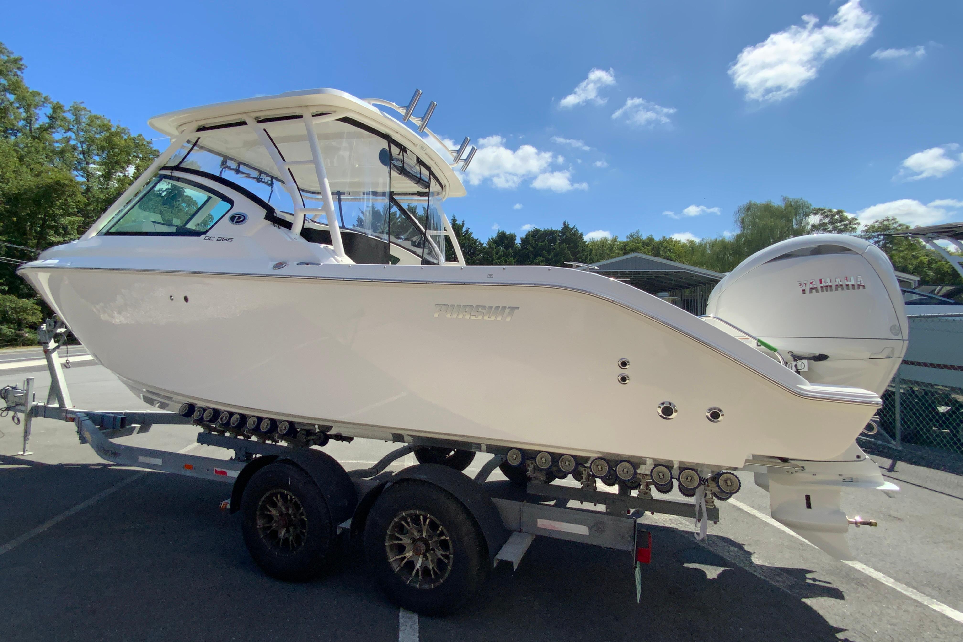 2026 Pursuit DC 266 Dual Console-8