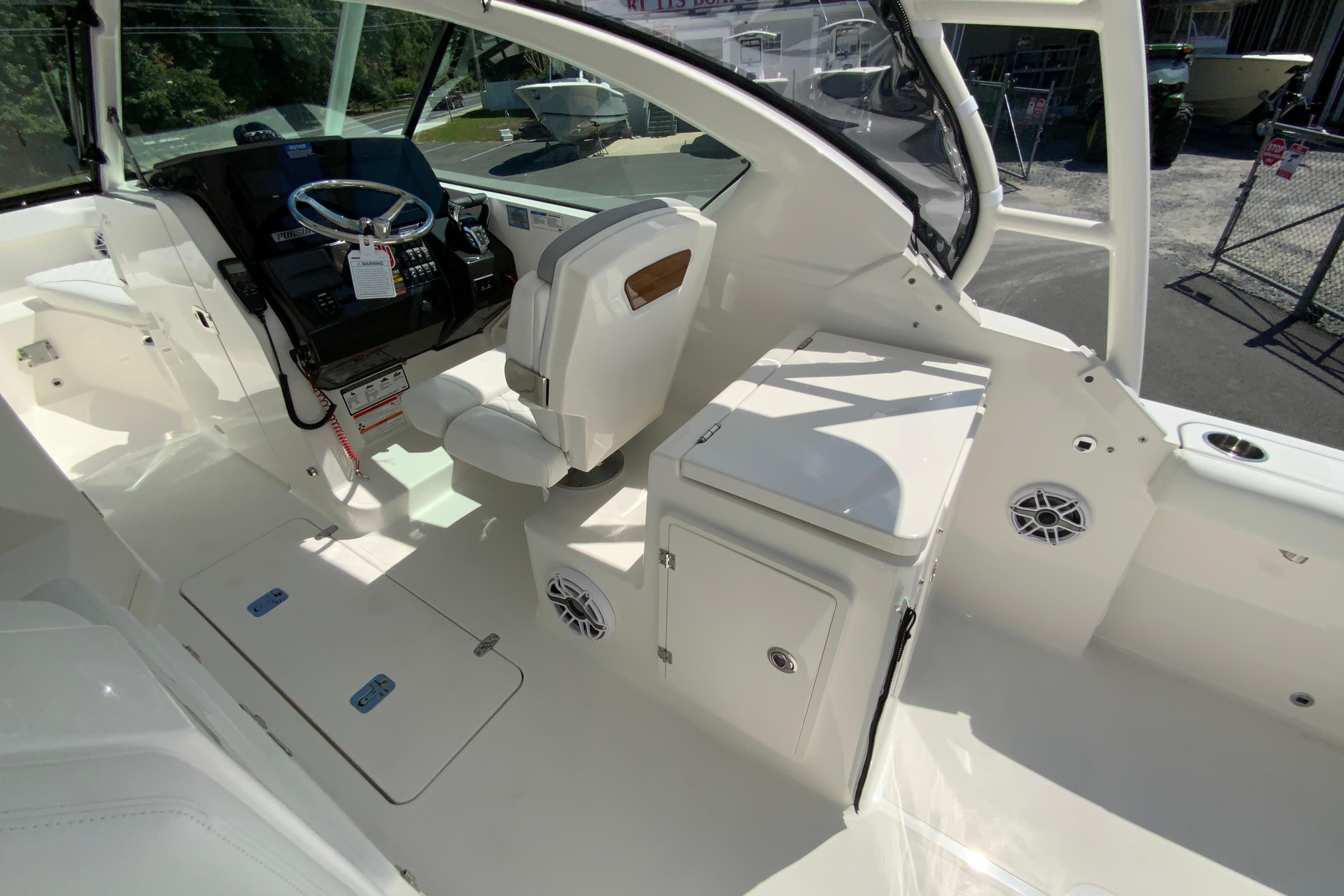 2026 Pursuit DC 266 Dual Console-20