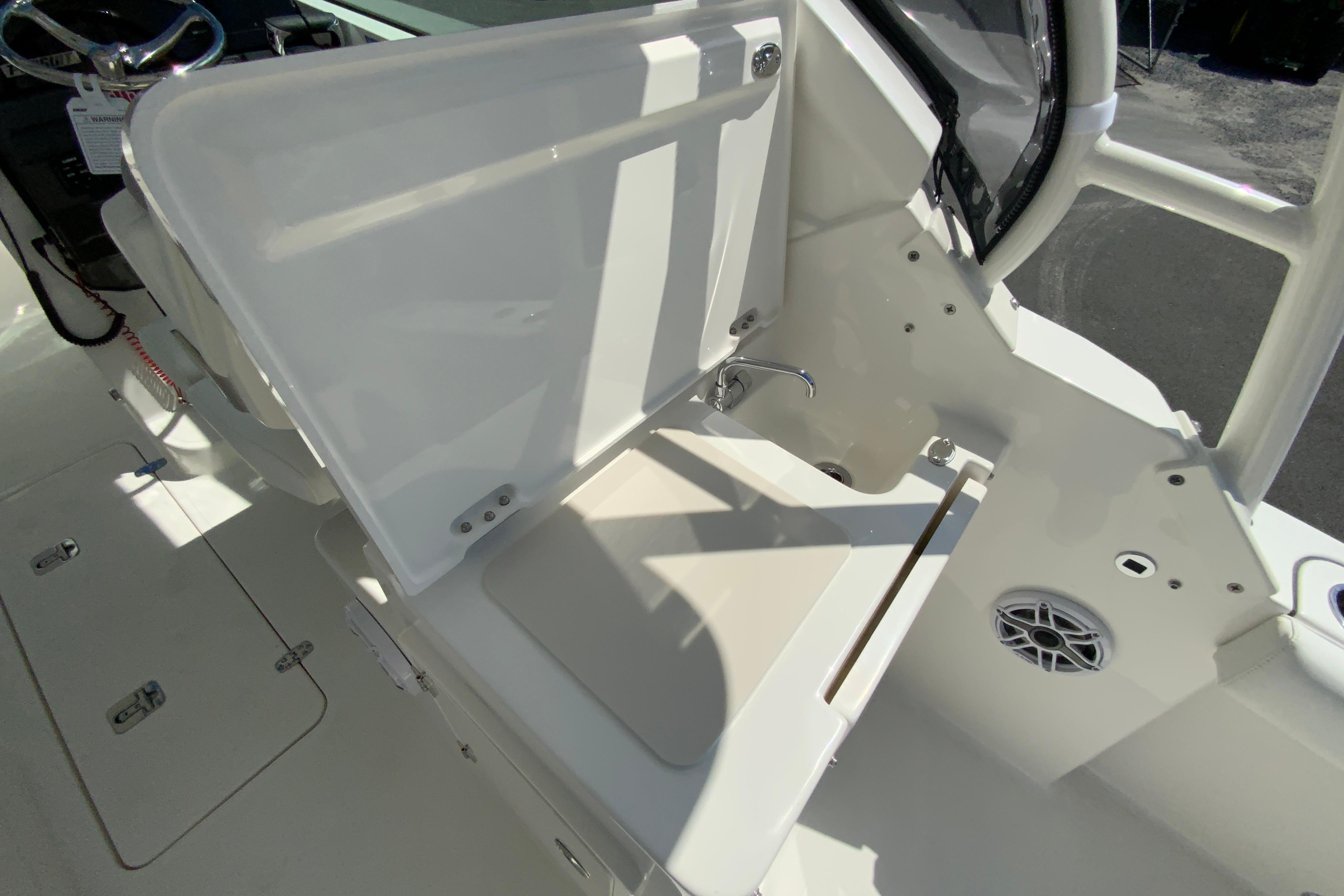 2026 Pursuit DC 266 Dual Console-21