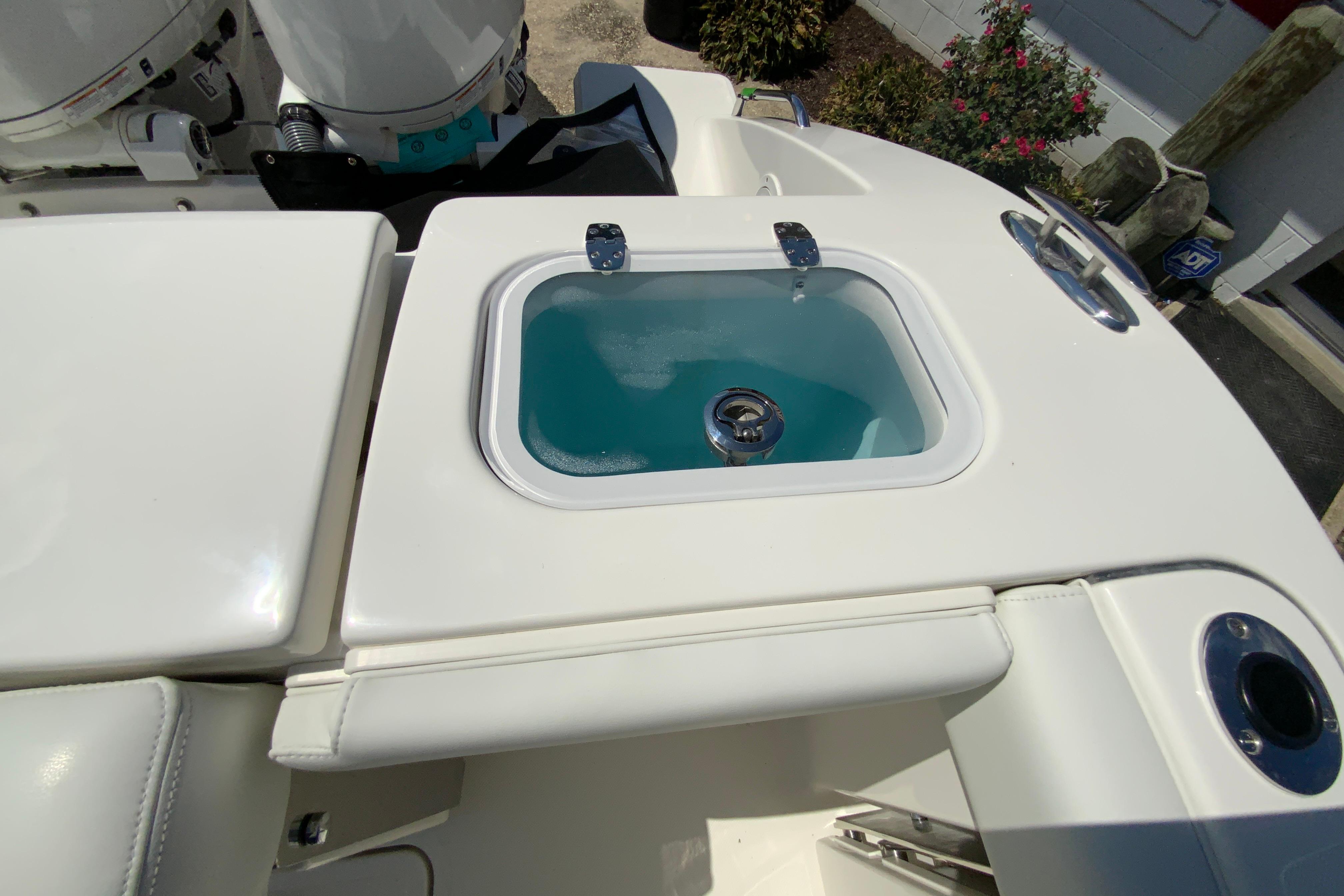 2026 Pursuit DC 266 Dual Console-25
