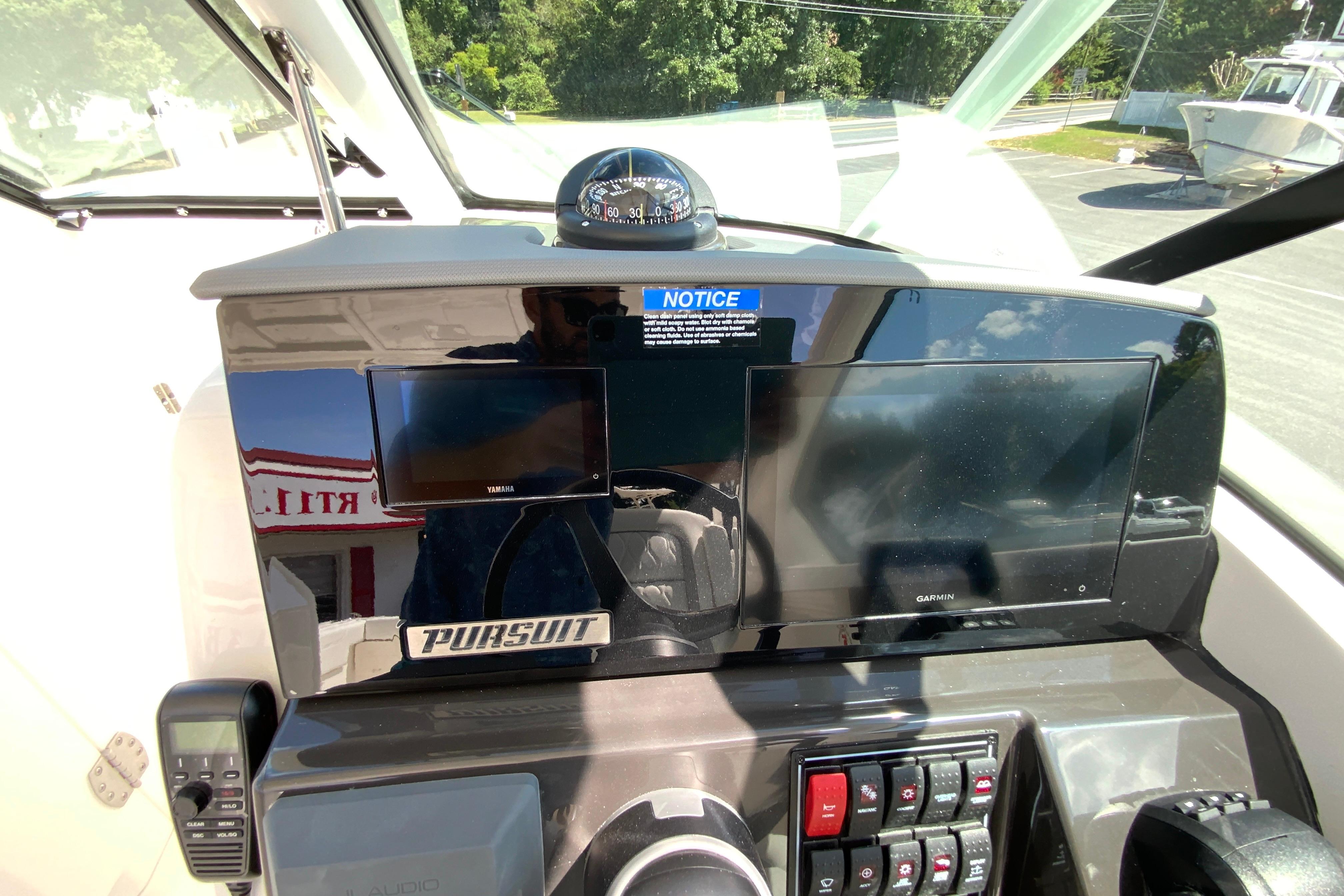 2026 Pursuit DC 266 Dual Console-29
