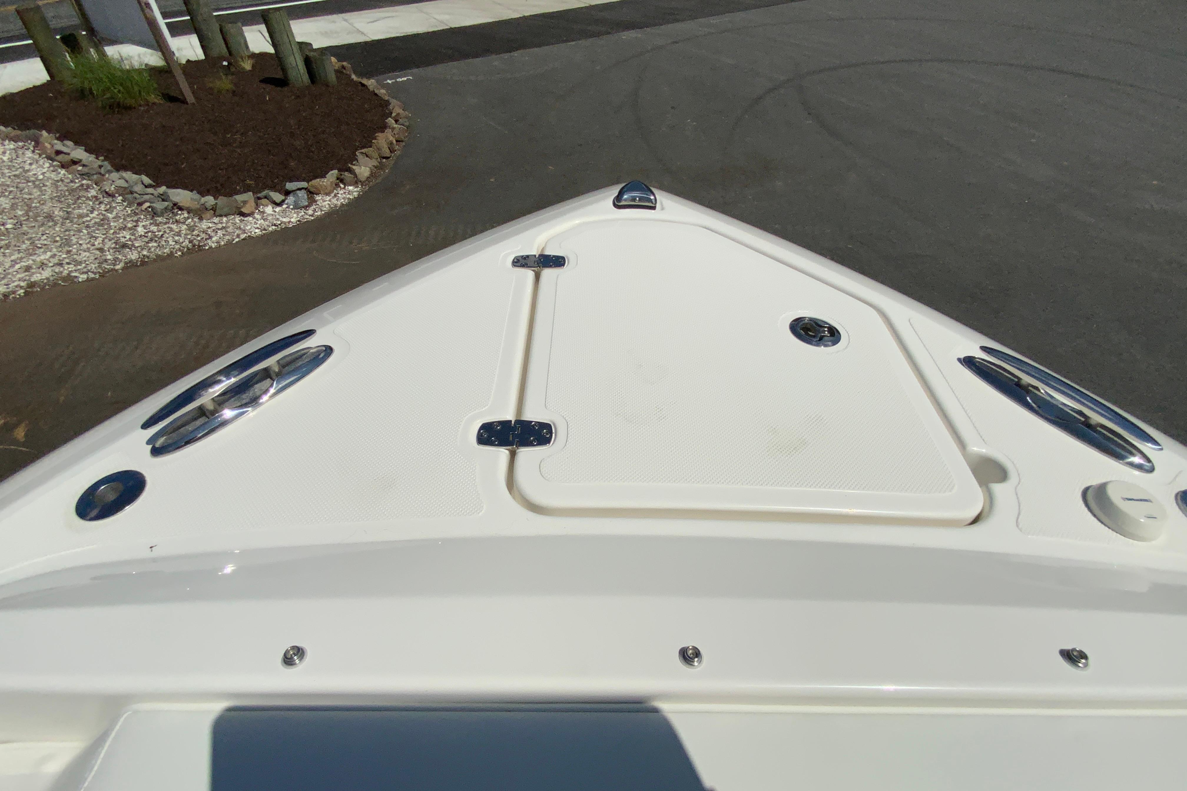 2026 Pursuit DC 266 Dual Console-37