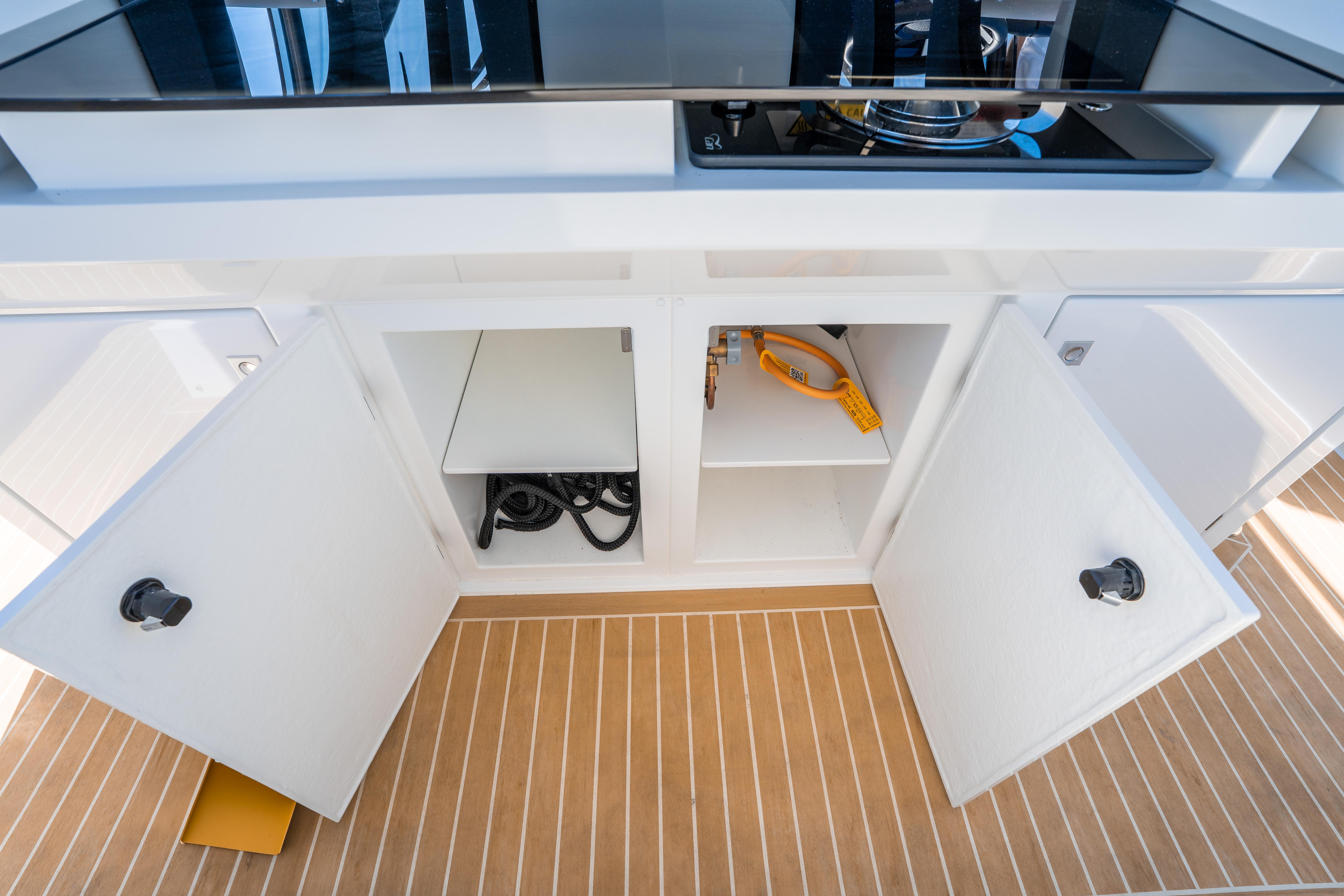 De Antonio Yachts-D32 OPEN 2025 -FL-US-9495127 | Thumbnail