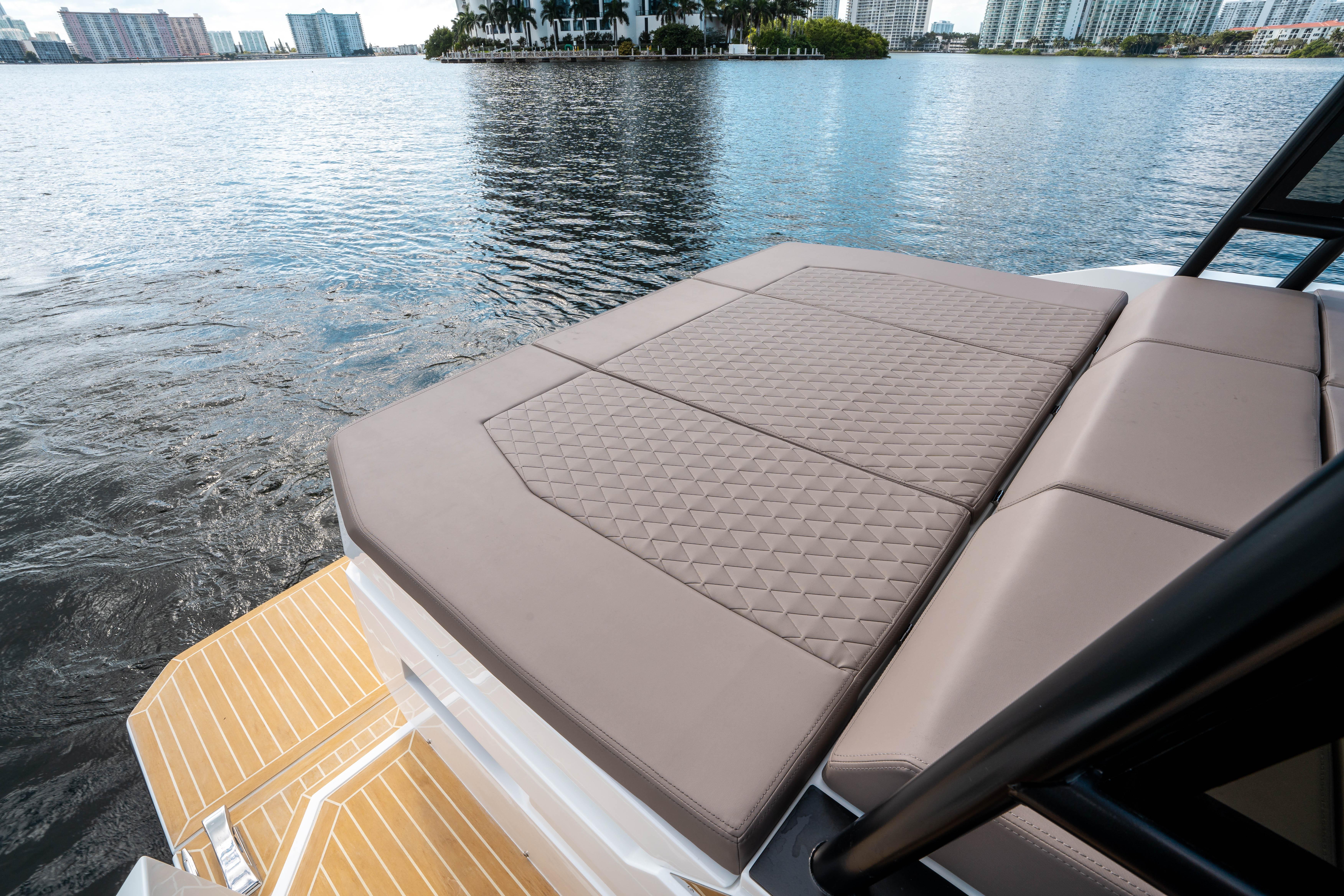 De Antonio Yachts-D32 OPEN 2025 -FL-US-9495127 | Thumbnail