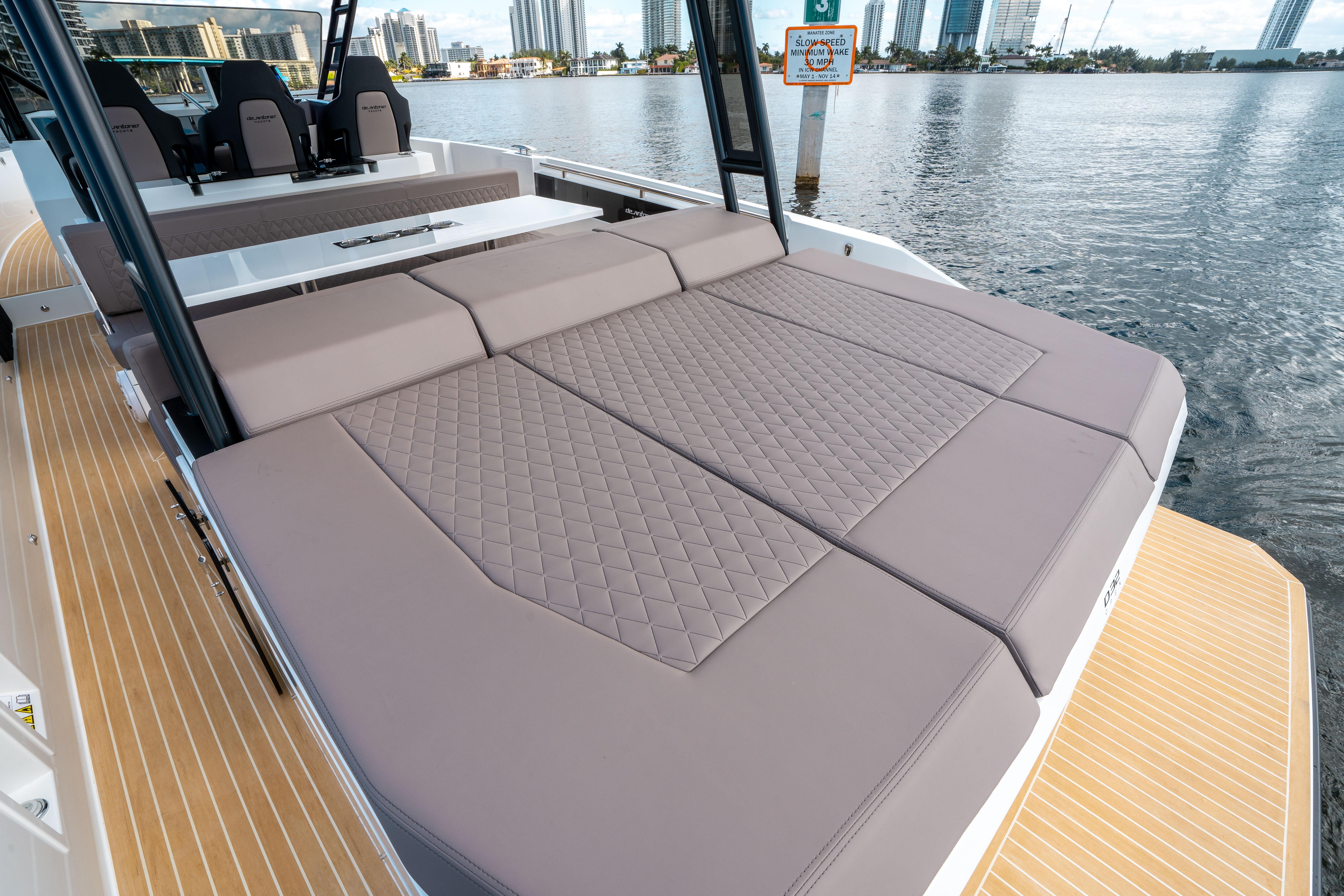De Antonio Yachts-D32 OPEN 2025 -FL-US-9495127 | Thumbnail