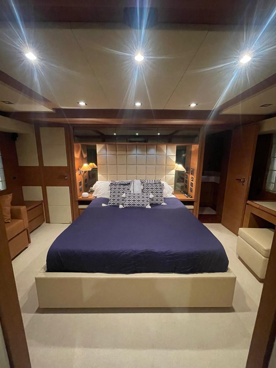 Yacht Photos Pics