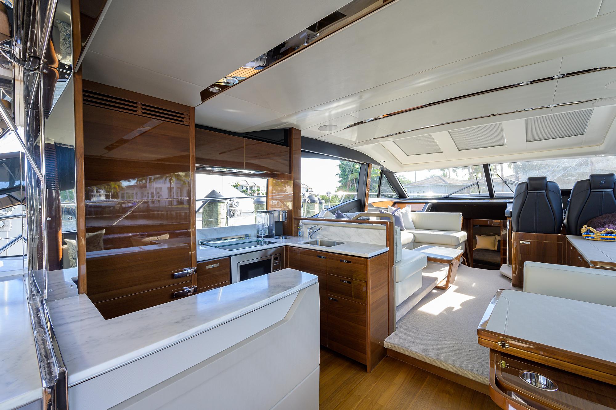 Princess 60 SB Mulligan - Galley