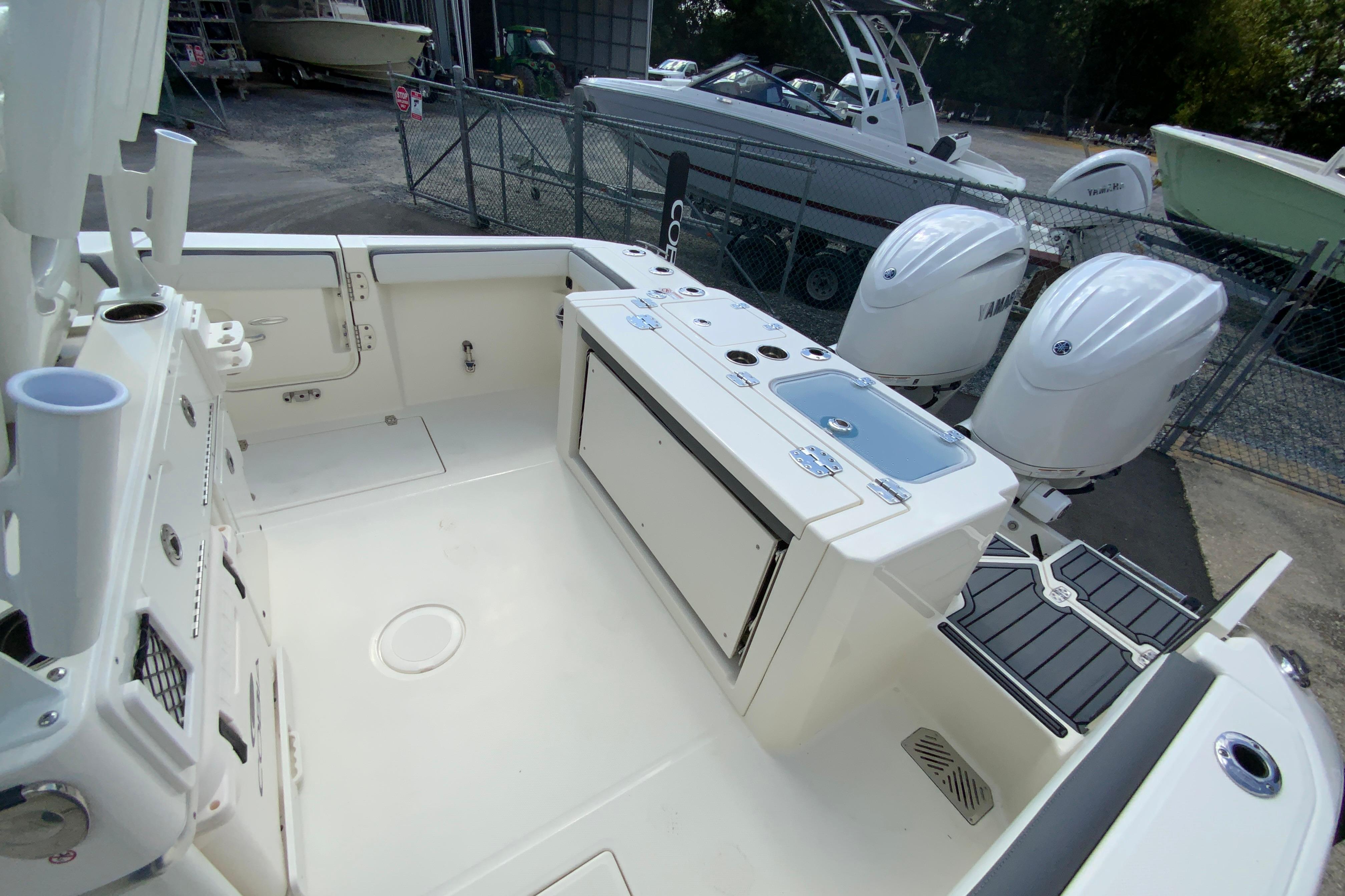 2026 Cobia 265 Open Center Console-16