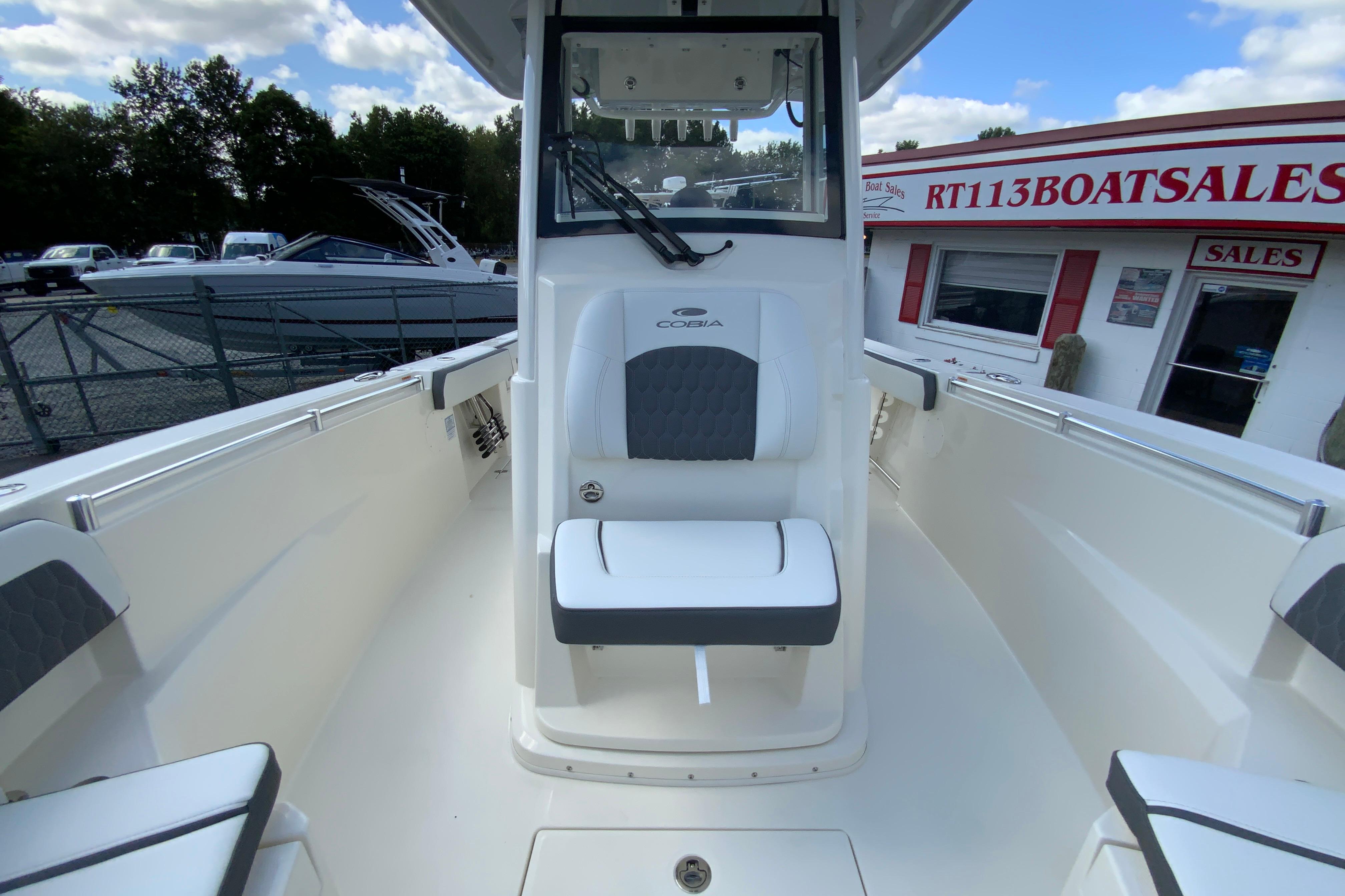 2026 Cobia 265 Open Center Console-32