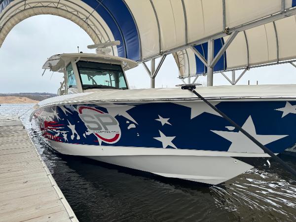 Photo of 2015 Boston Whaler 37'