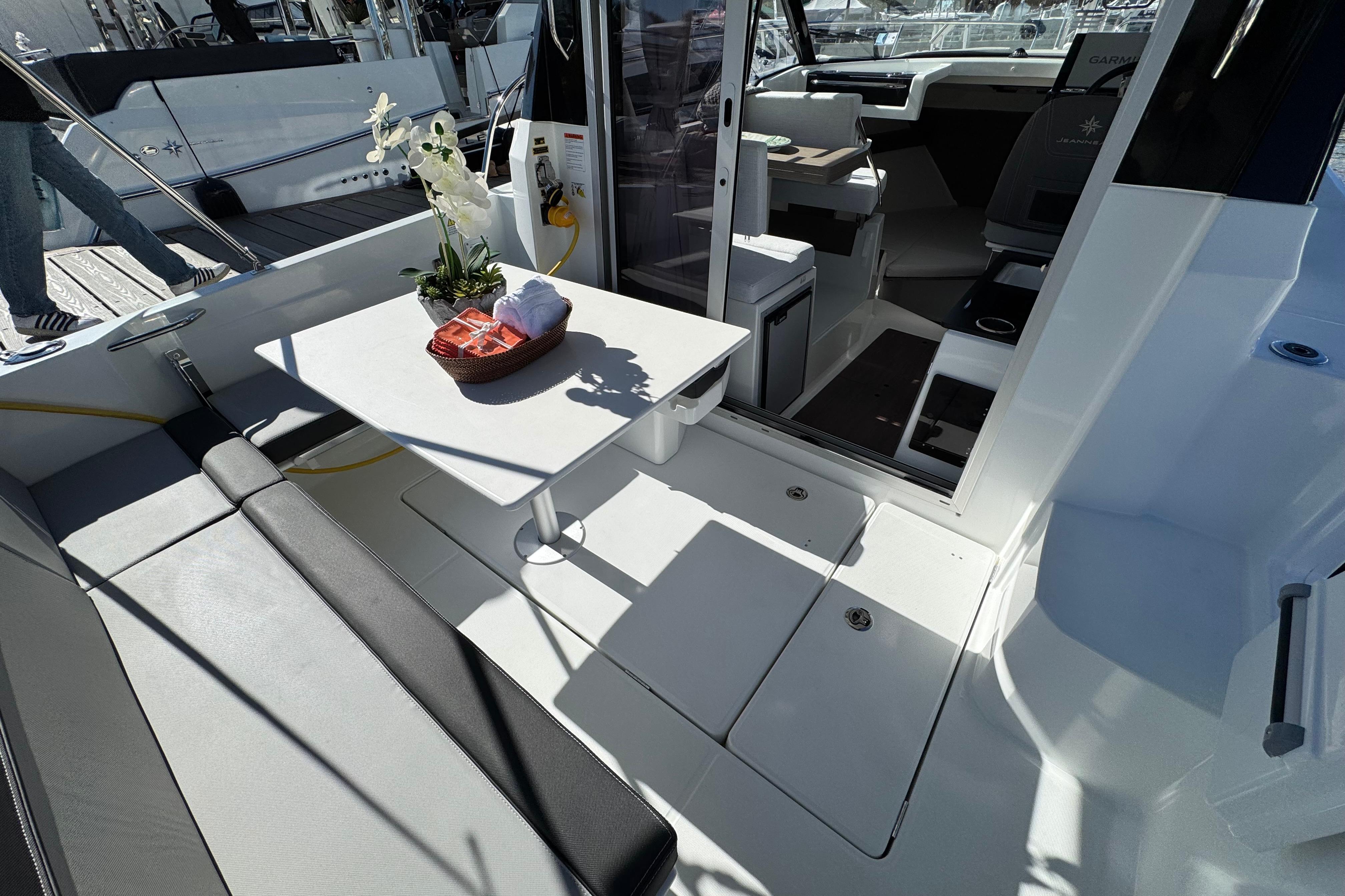 2026 Jeanneau NC 795-6