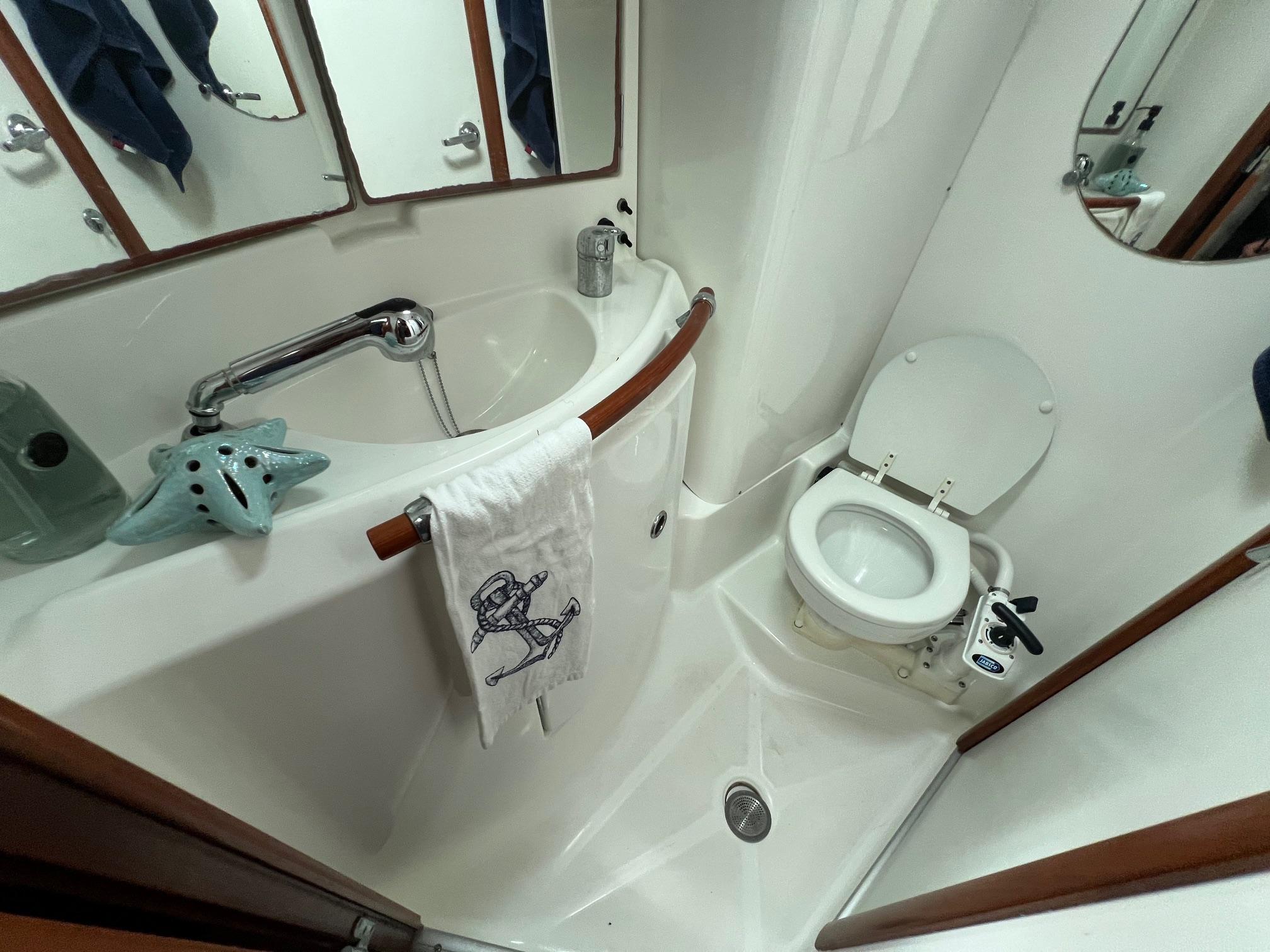 Yacht Photos Pics