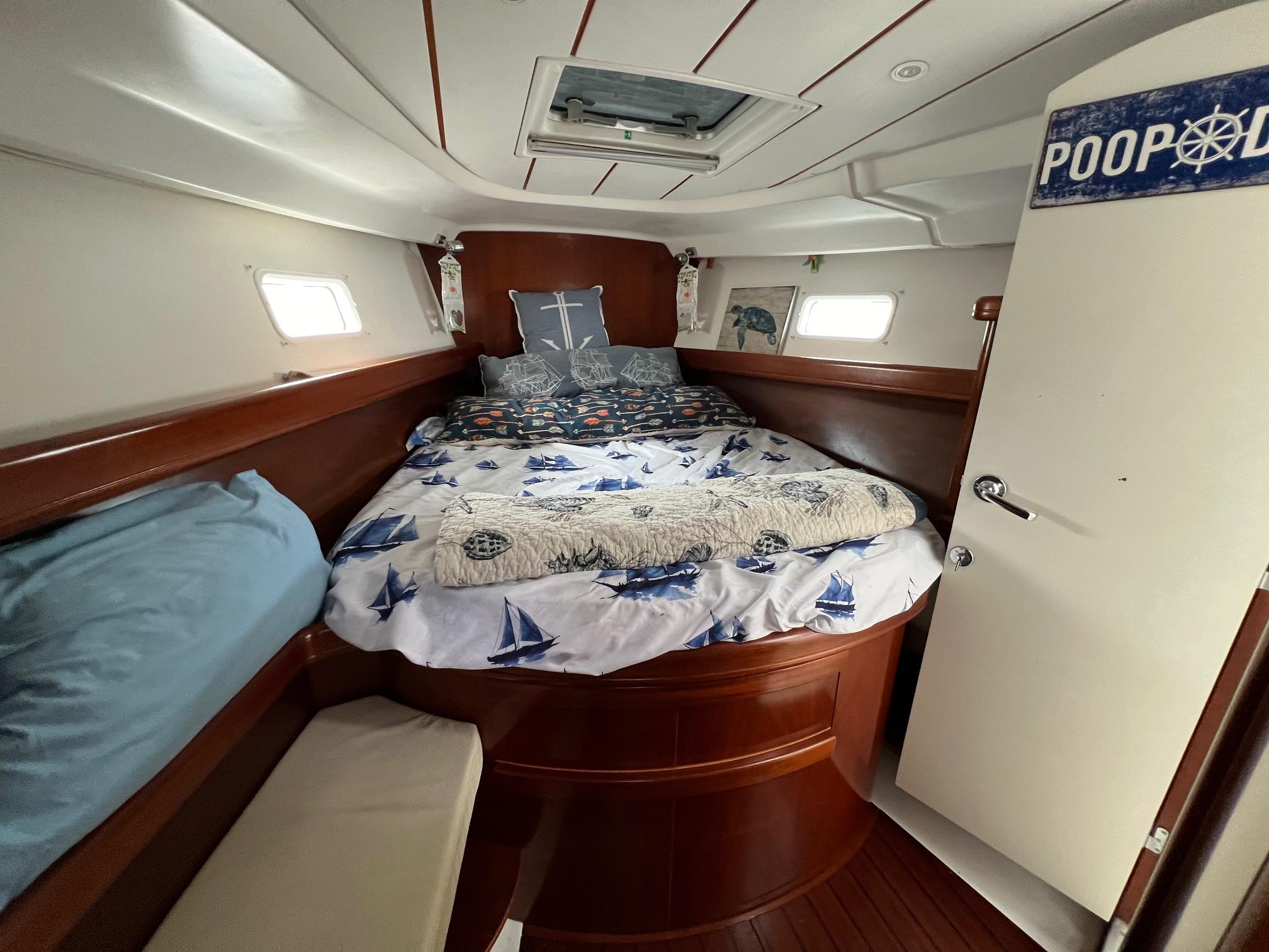 Yacht Photos Pics