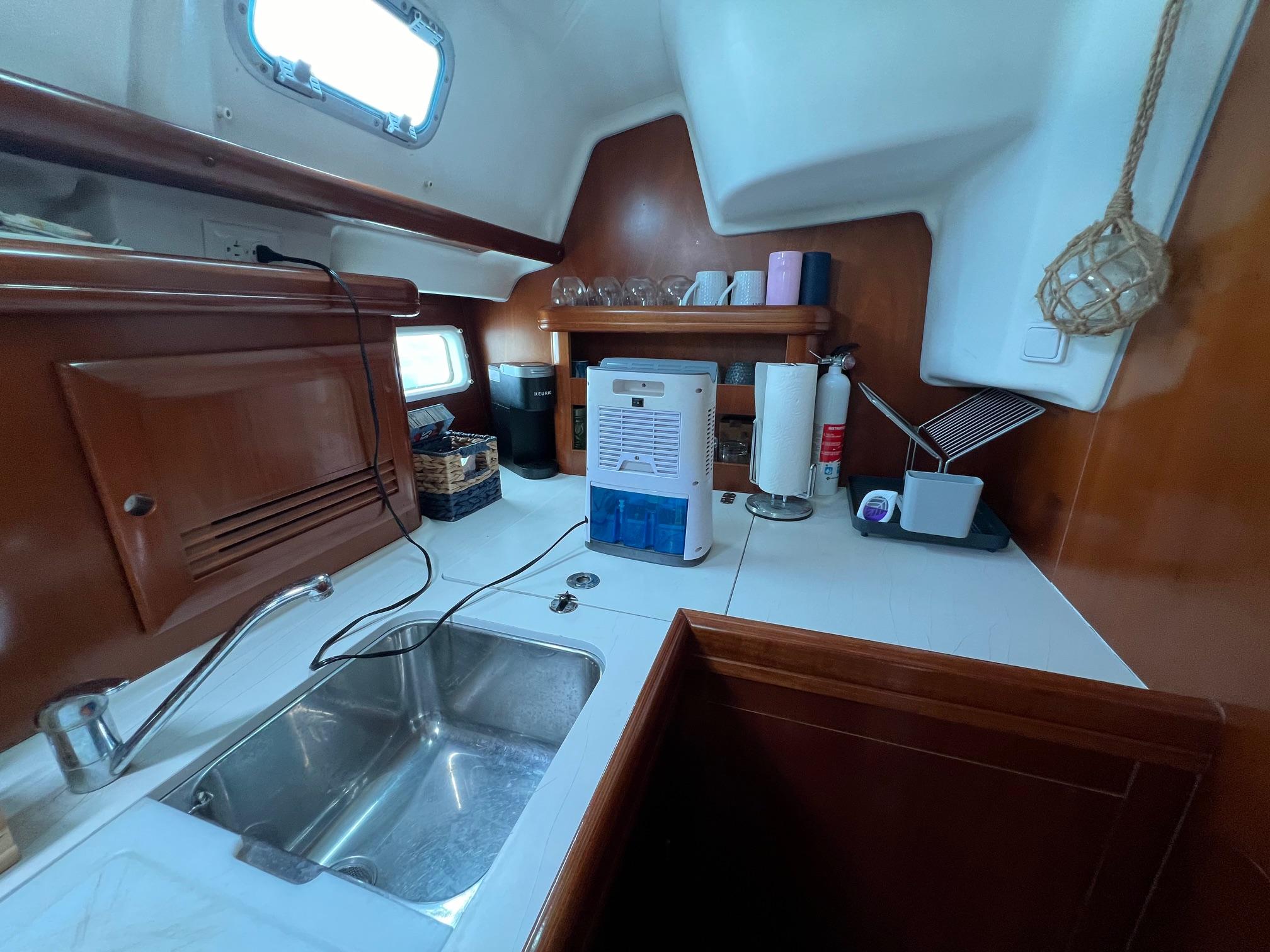 Yacht Photos Pics