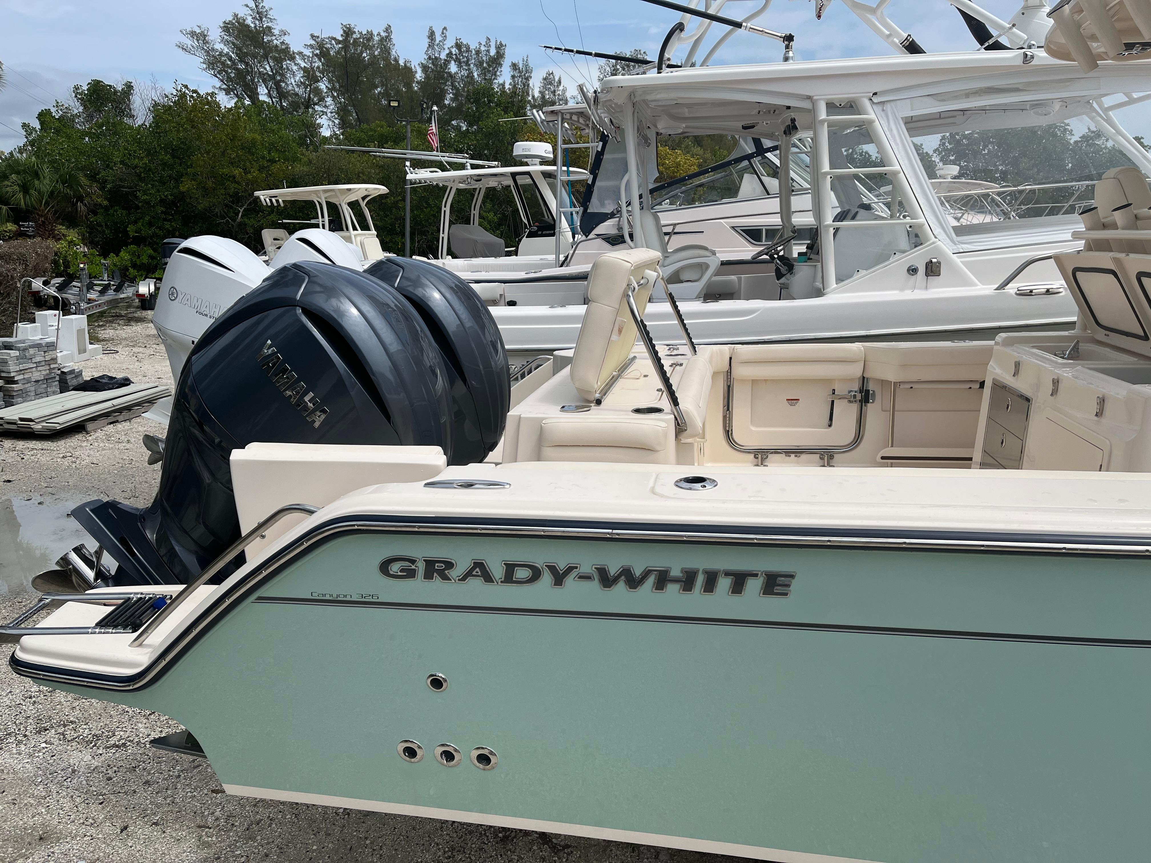 2022 Grady-White 326 CANYON