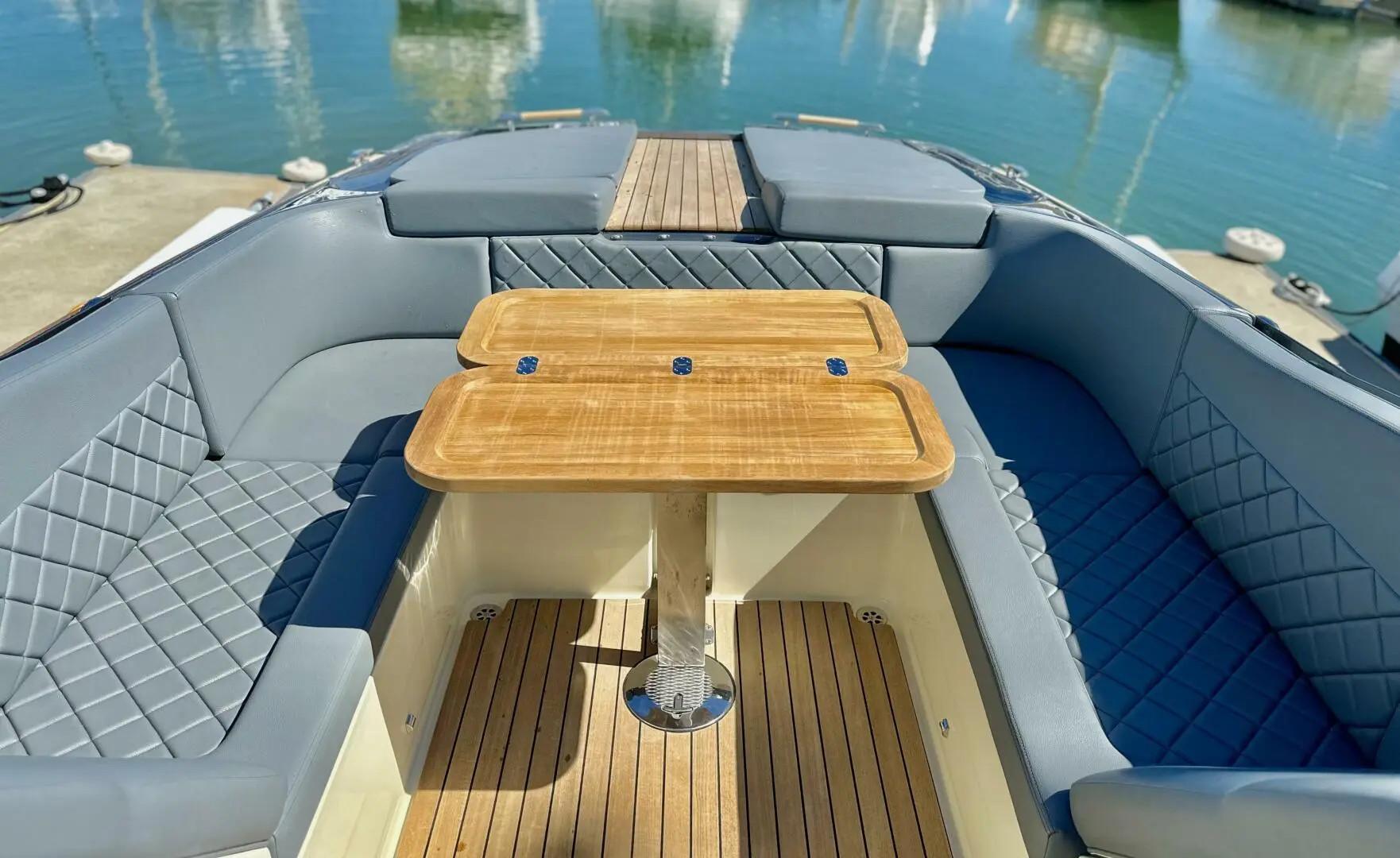 2021-Chris-Craft-Corsair-34