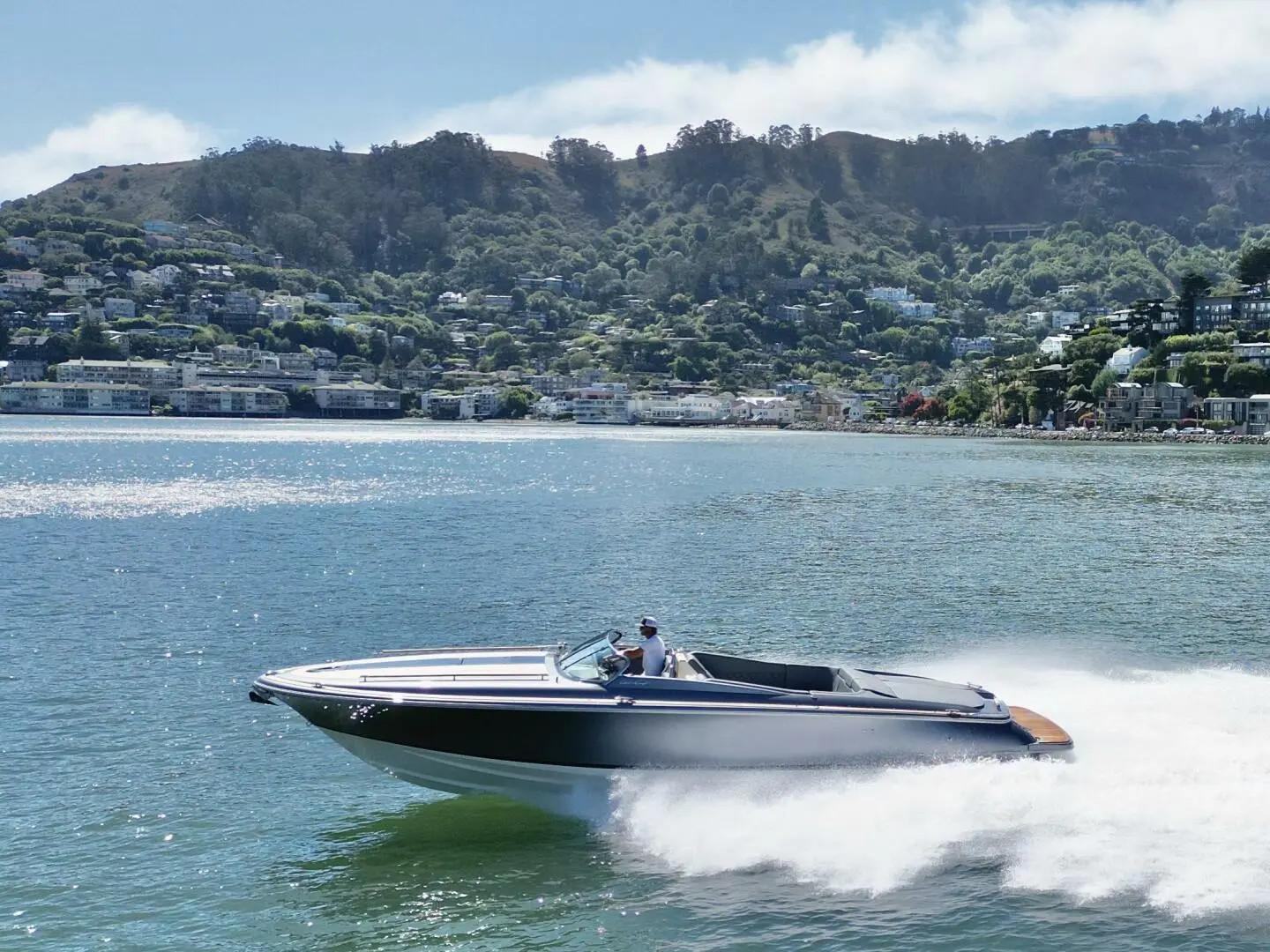 2021-Chris-Craft-Corsair-34