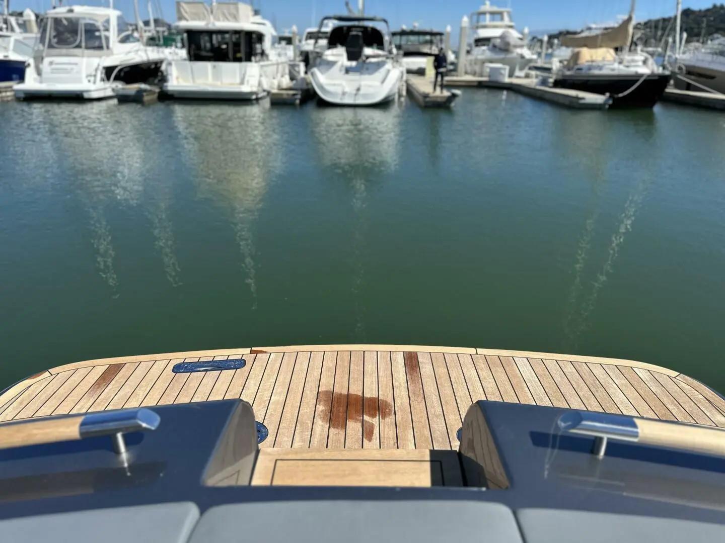 2021-Chris-Craft-Corsair-34