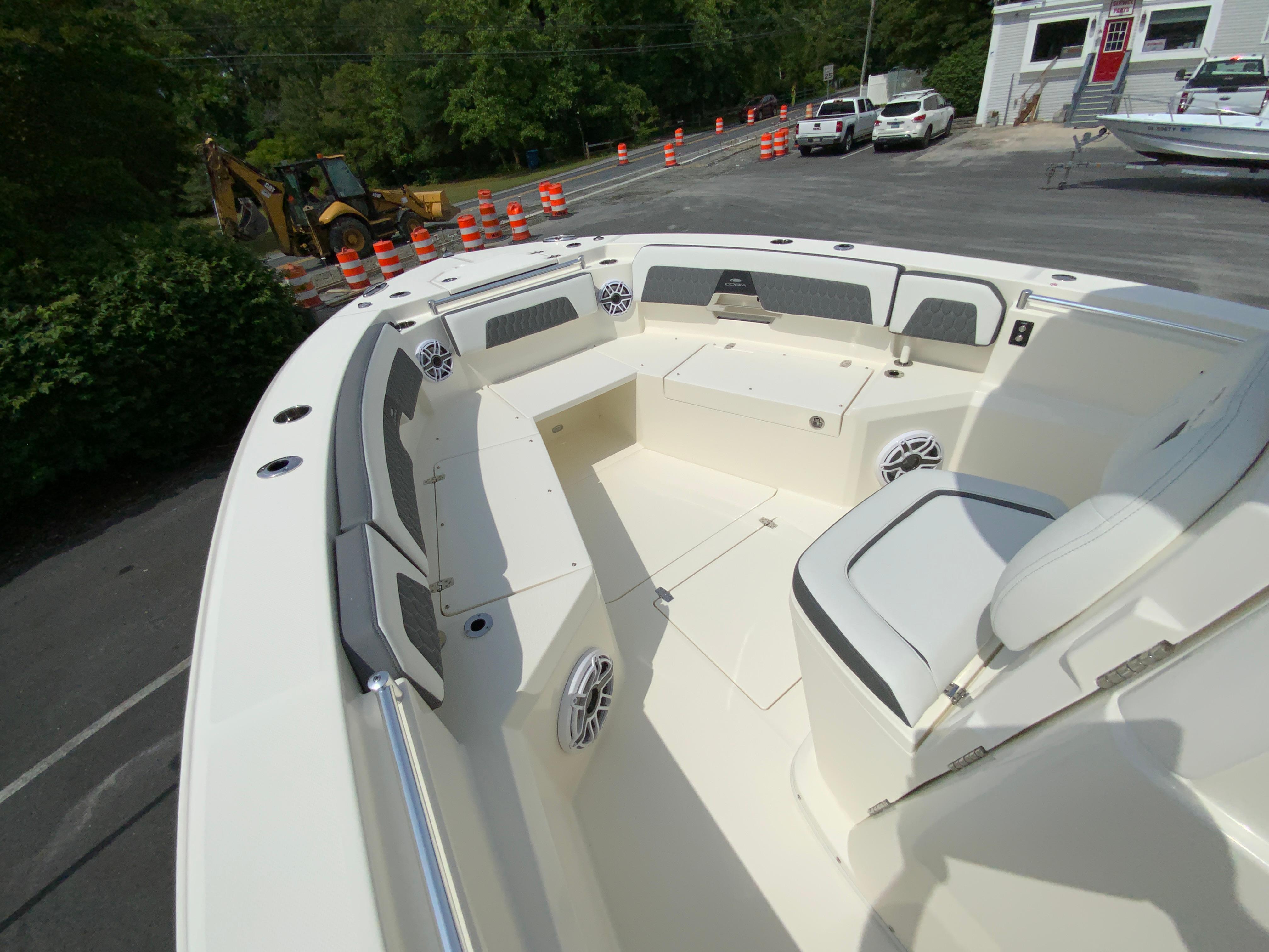 2025 Cobia 285 Center Console-20
