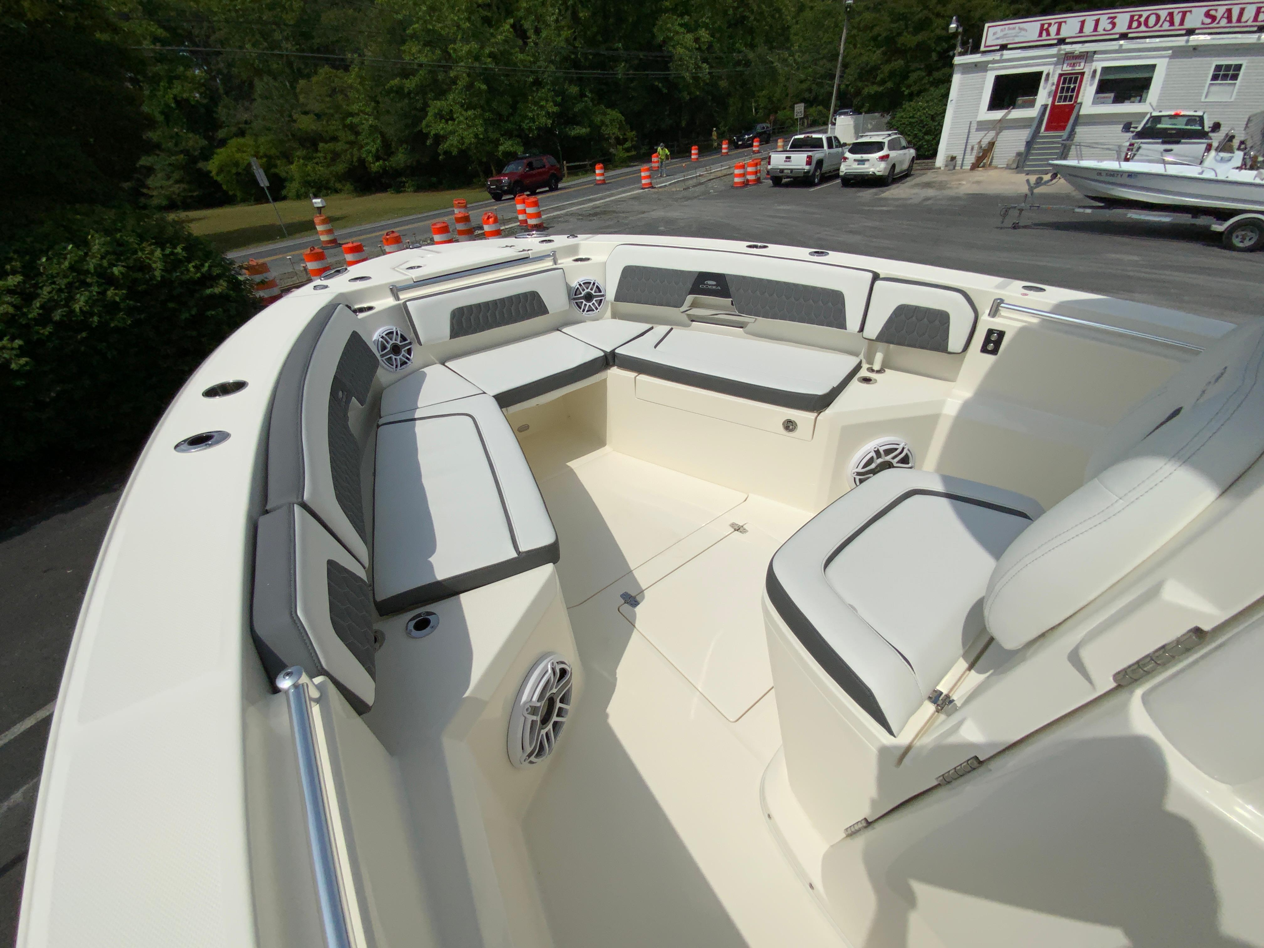 2025 Cobia 285 Center Console-25
