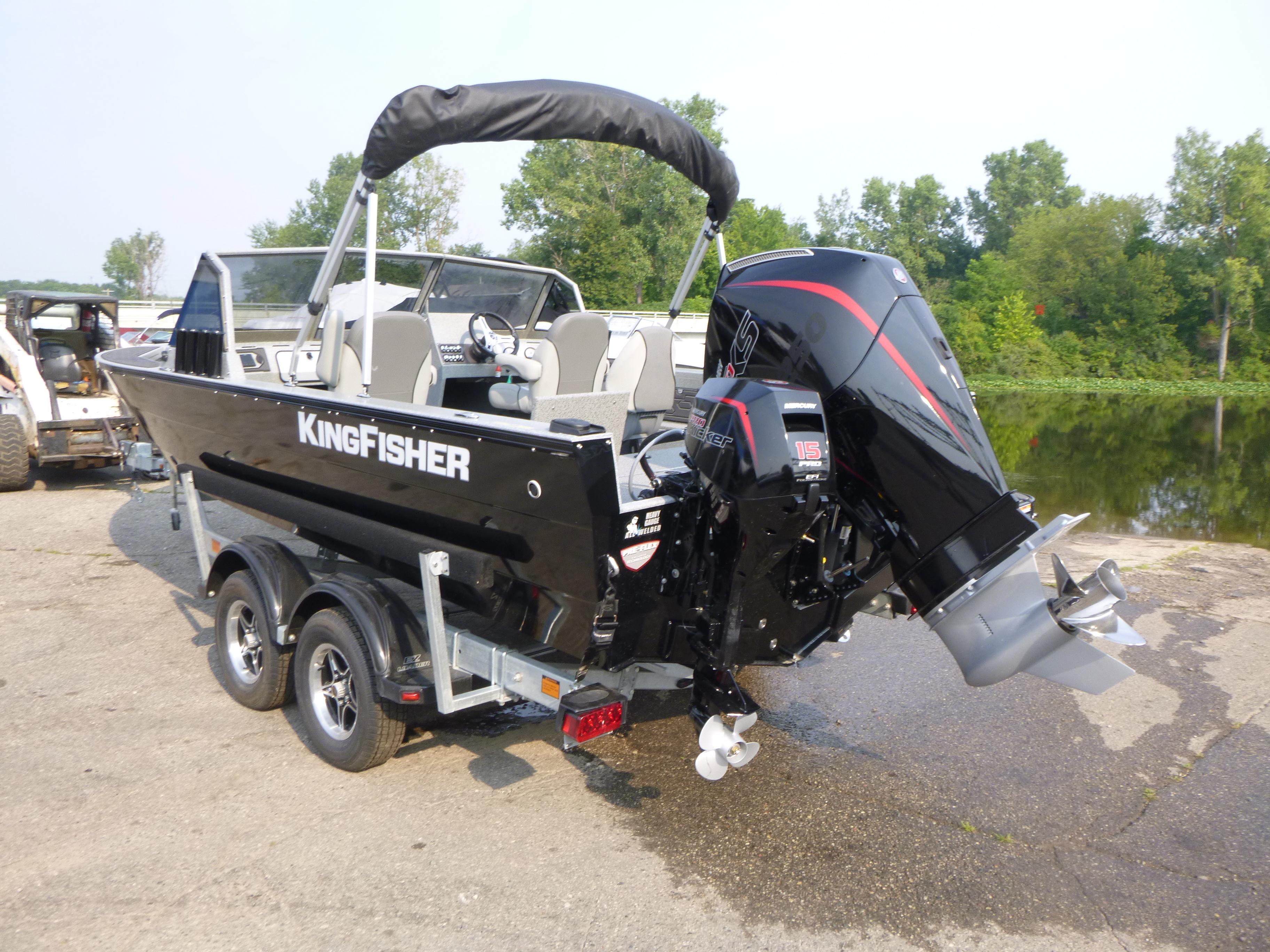 2025 KingFisher 2125 Arrow Sport Gallery