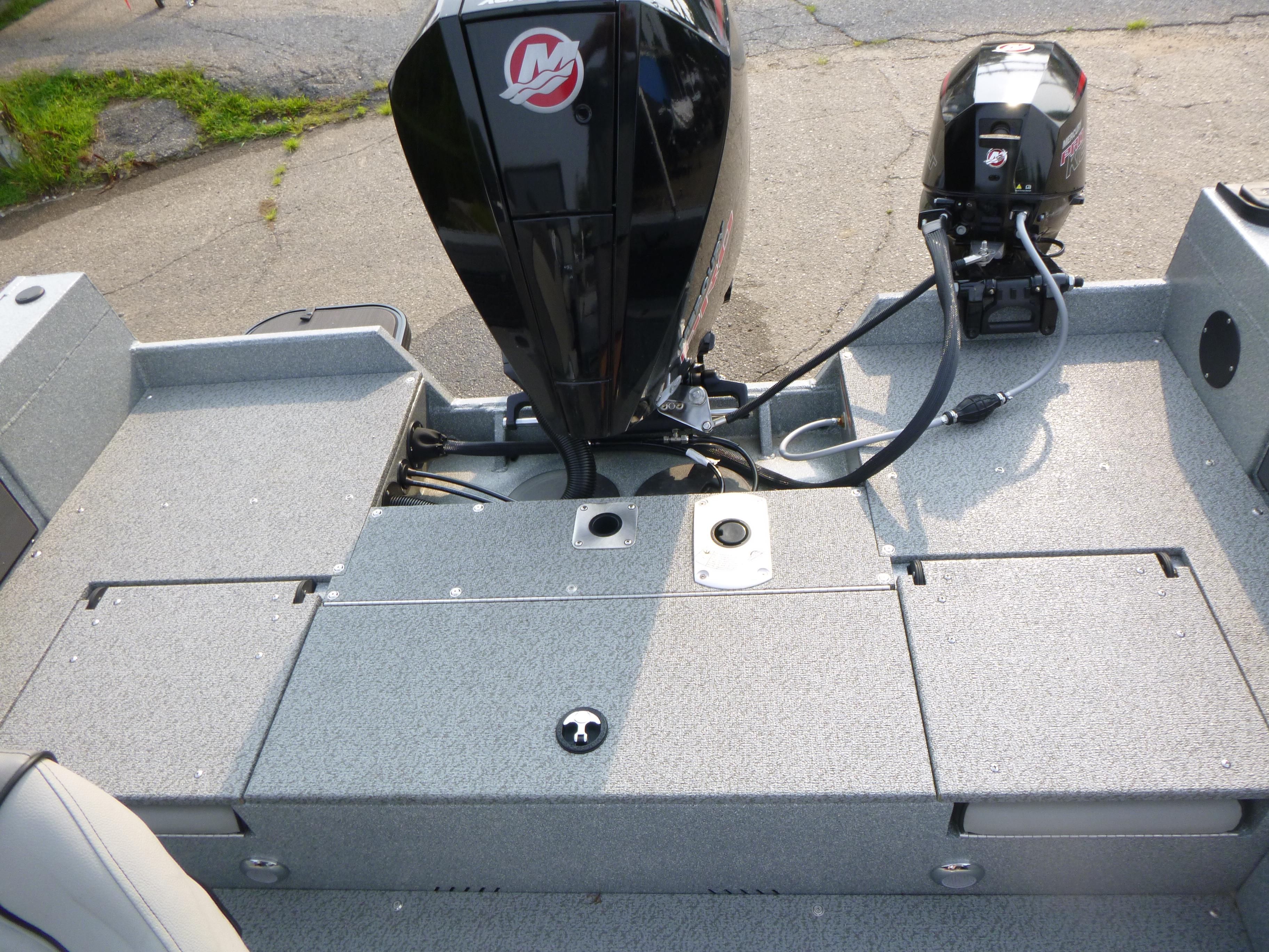 2025 KingFisher 2125 Arrow Sport Gallery